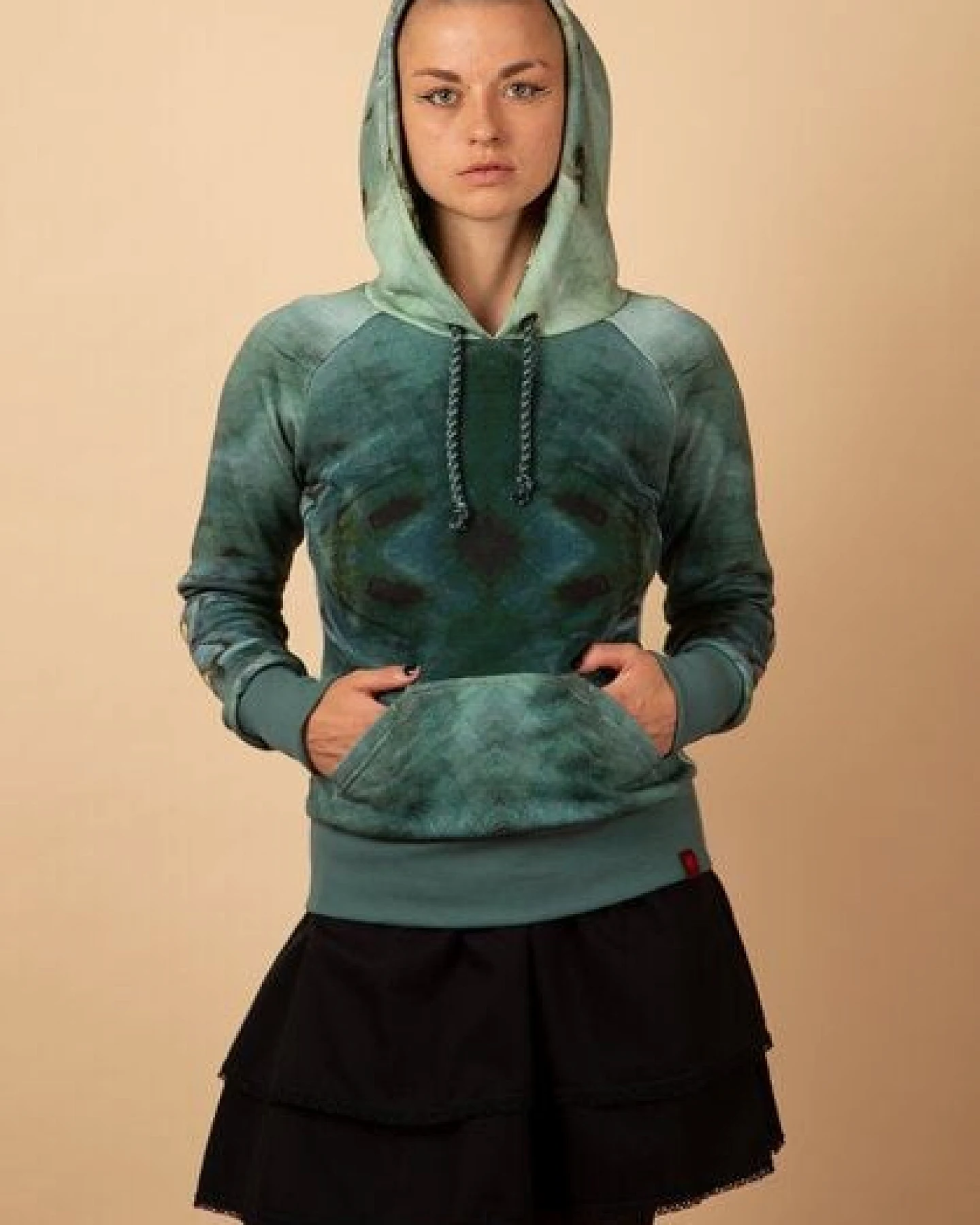 Die rote Zora Kapuzenpulli Lagune Frauen – Ansicht 2