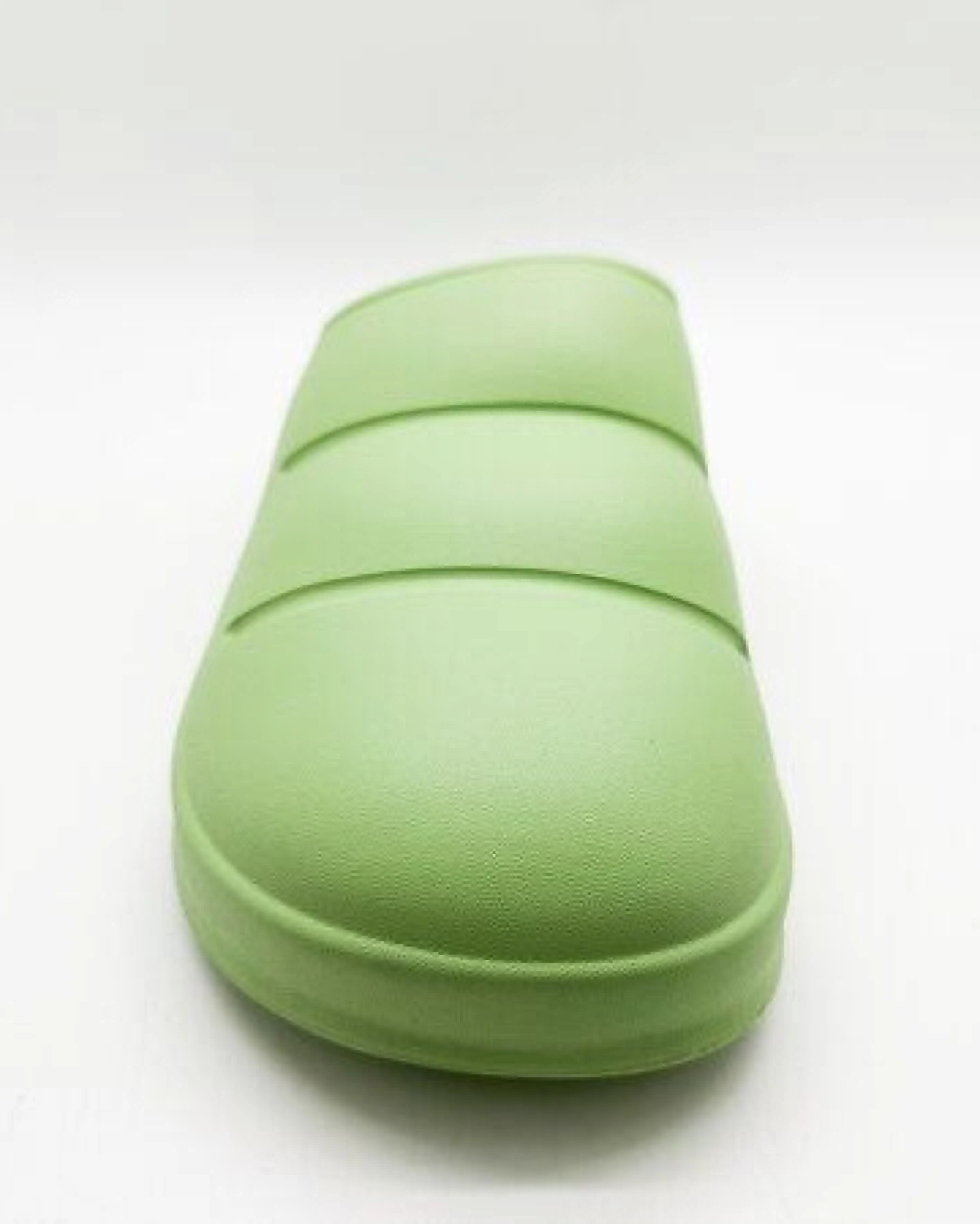 Vegane Fluffy Puffy Clog von thies ® aus recyceltem EVA – Ansicht 3