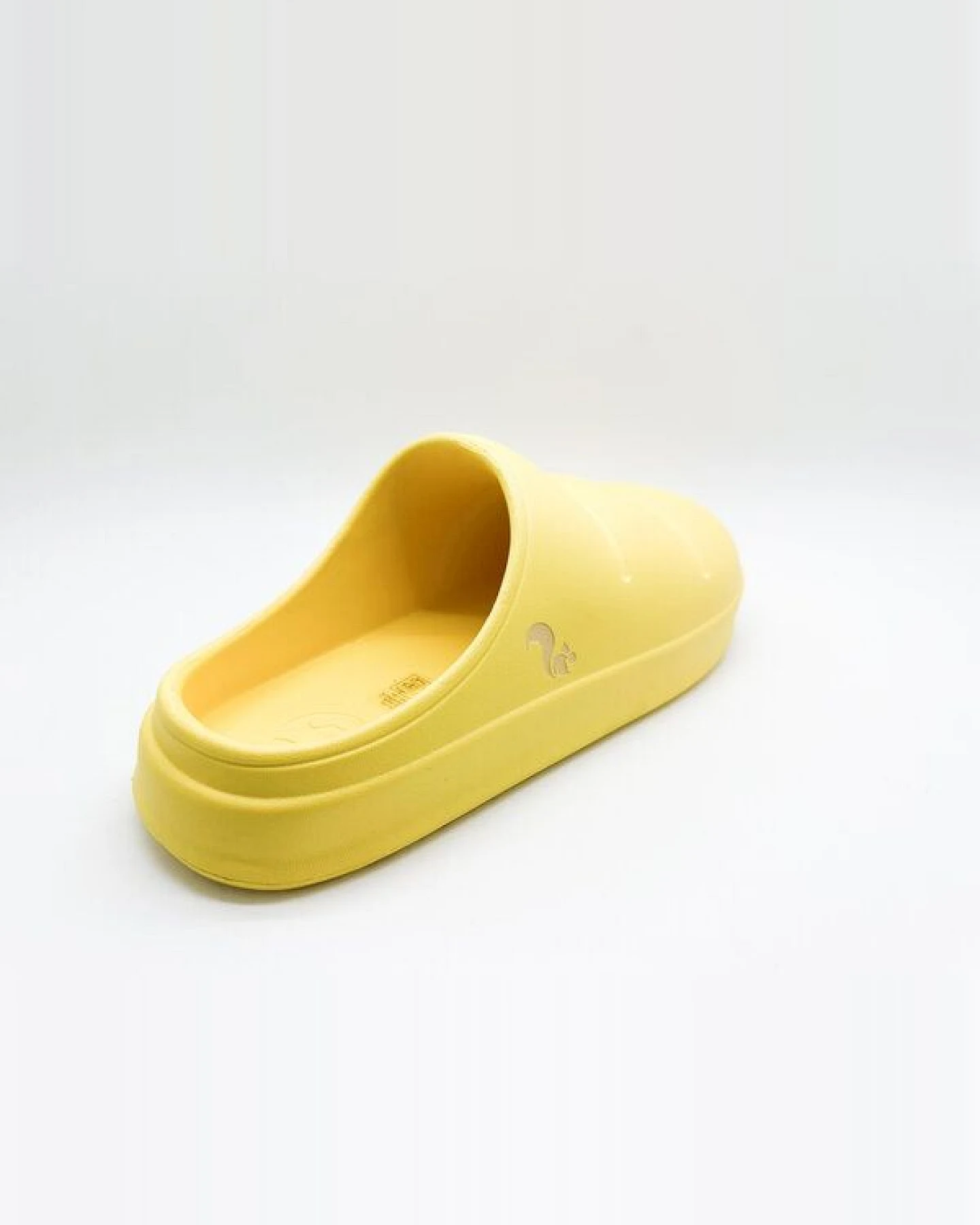 Vegane Fluffy Puffy Clog von thies ® aus recyceltem EVA – Ansicht 4
