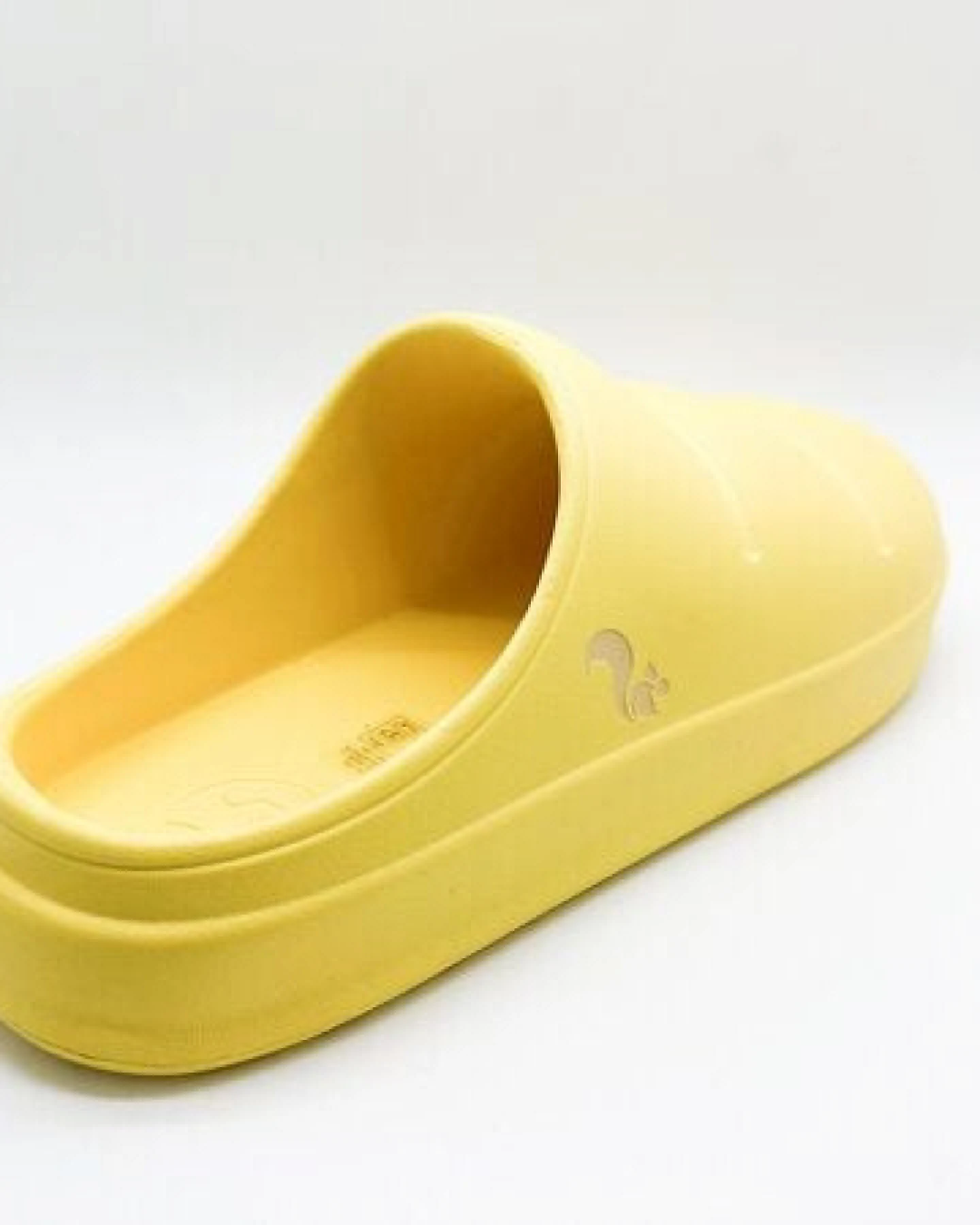 Vegane Fluffy Puffy Clog von thies ® aus recyceltem EVA – Ansicht 4