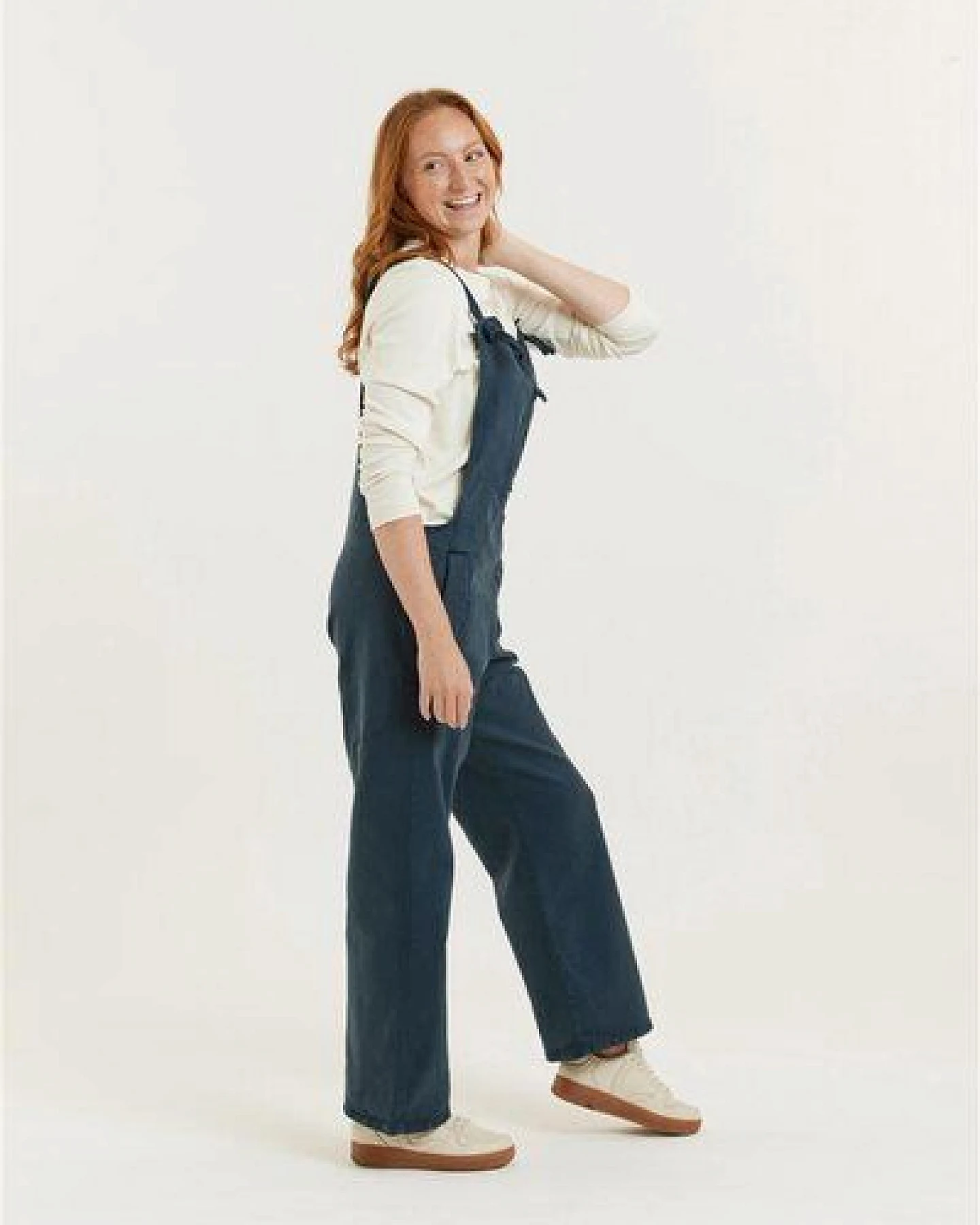 Flax and Loom Tencel-Baumwoll Latzhose Mary Lou – Ansicht 2