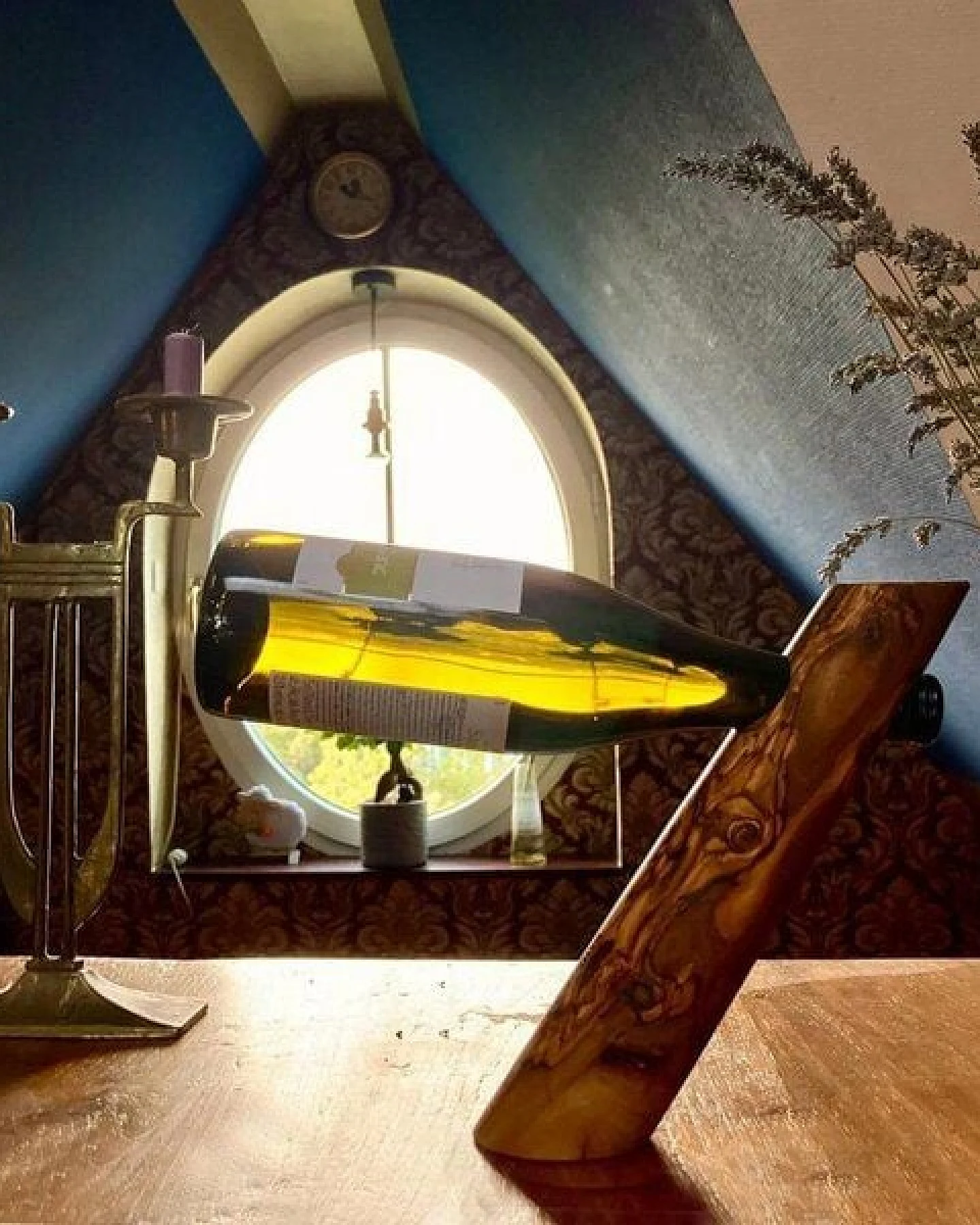 NATUREHOME Weinflaschenhalter aus Olivenholz diagonal stehend natürlich elegant – Ansicht 2