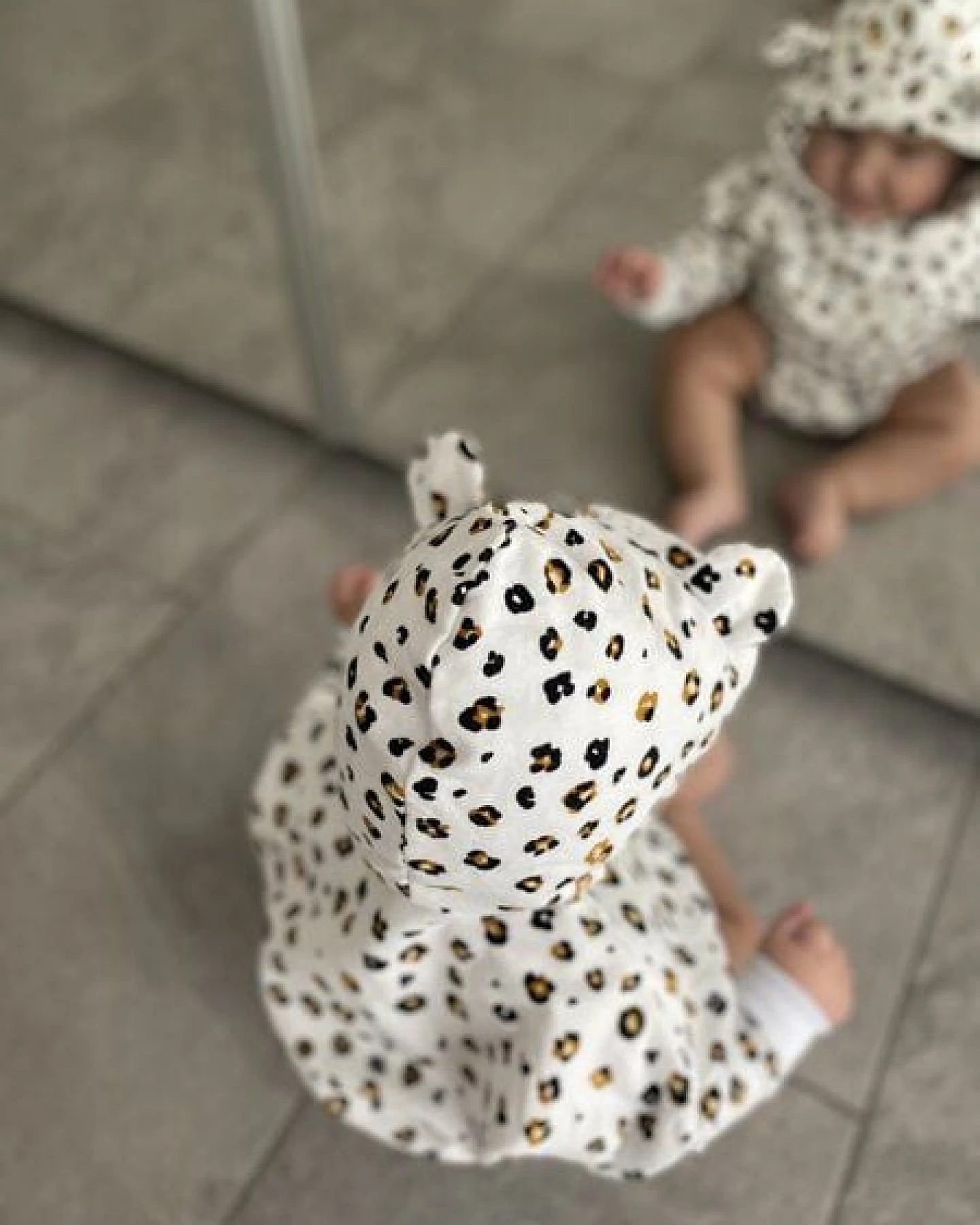 Baby Sweat Pullover *Leo* Bio Baumwolle – Ansicht 2