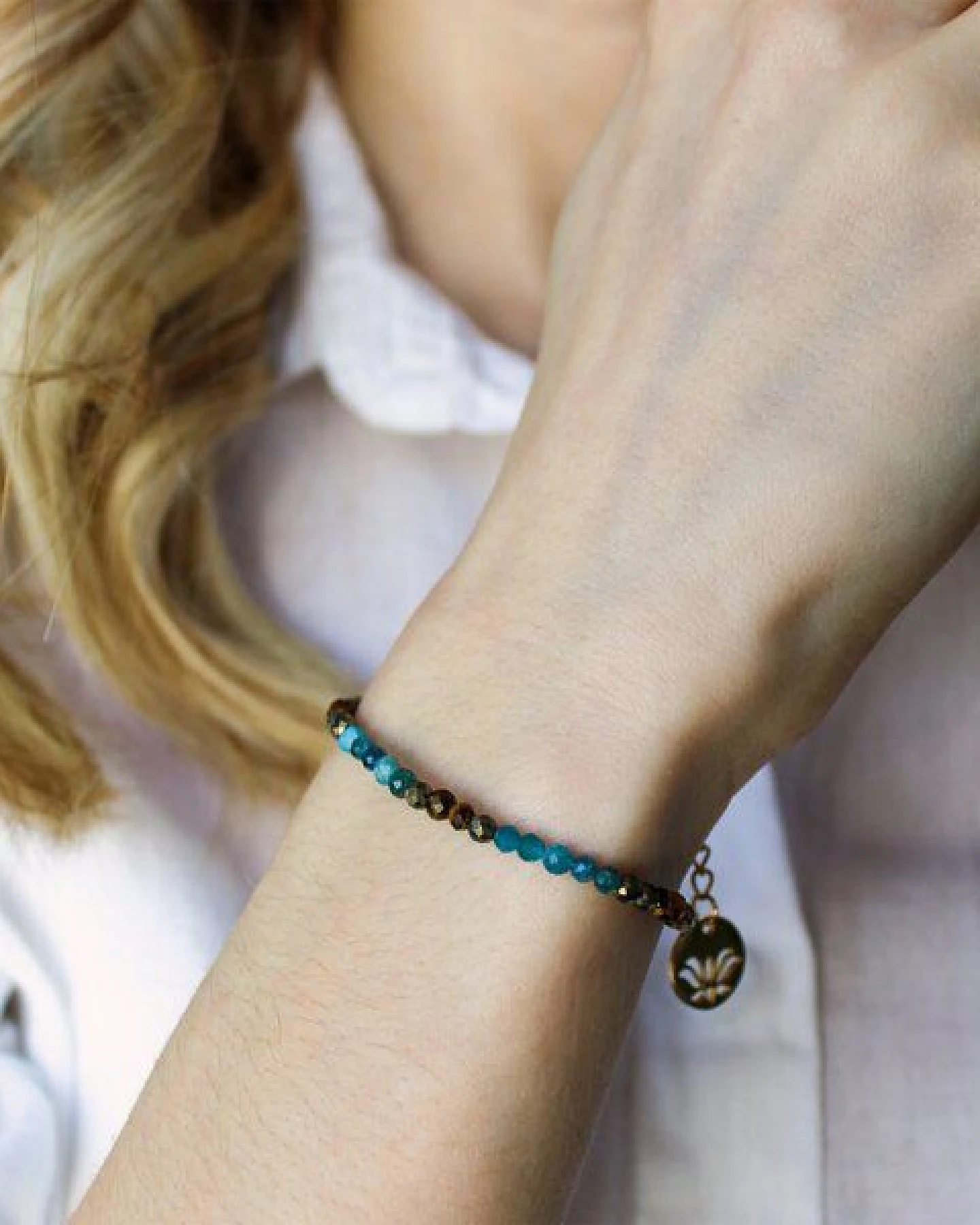 Divasya Armband aus Apatit & Tigerauge – Ansicht 2