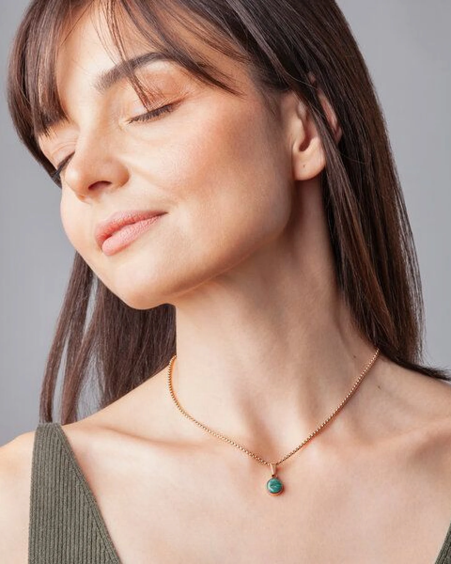 ALEXASCHA Kurze Kette mit Anhänger – Ansicht 2