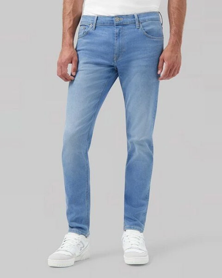 MUD Jeans Jeans Regular Daily Dunn Comfort aus einem Baumwolle / Tencel Mix