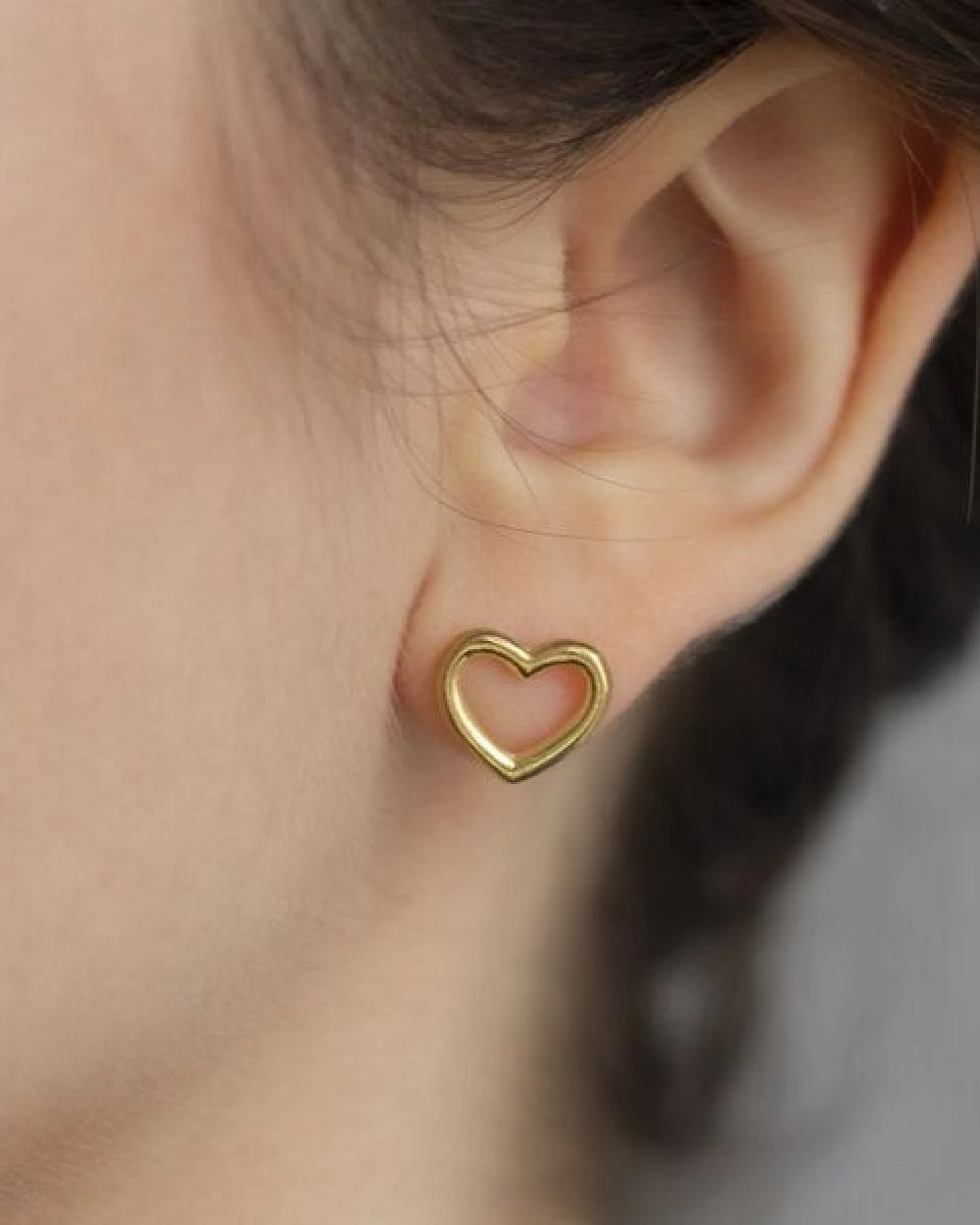 Paeoni Colors Herz-Ohrstecker aus 18k Gold Vermeil, 925 Sterling Silber – Ansicht 2