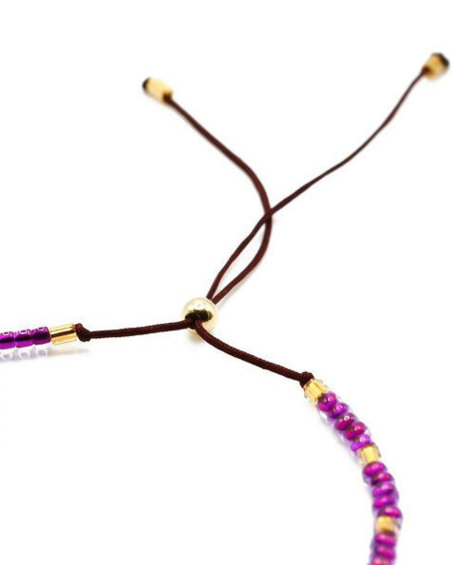 juni Lila Perlenarmband "Miss Purple" mit Goldkugel Anhänger aus recyceltem Gold – Ansicht 4