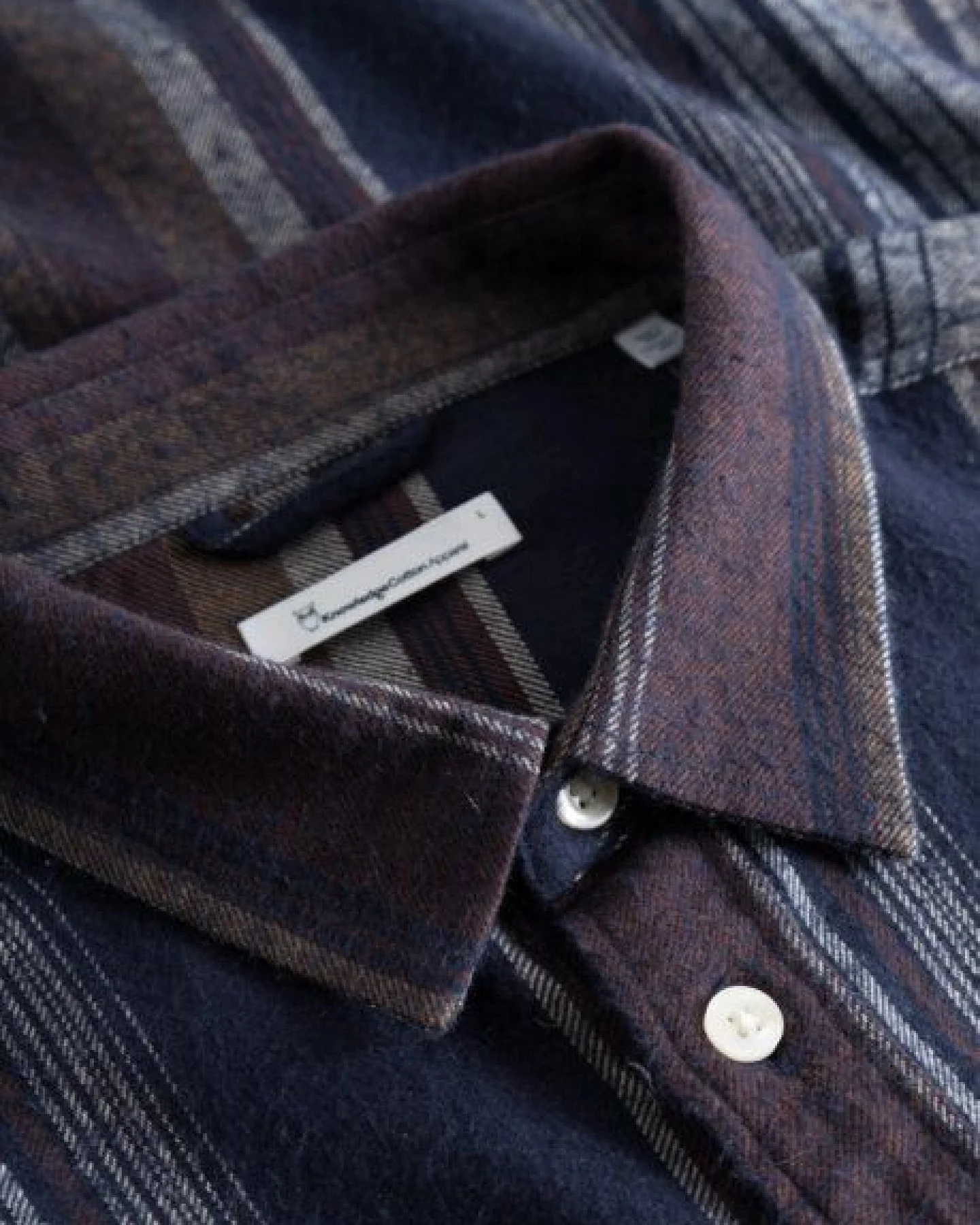 KnowledgeCotton Apparel - Hemd Loose Fit Double Layer Striped Shirt – Ansicht 3