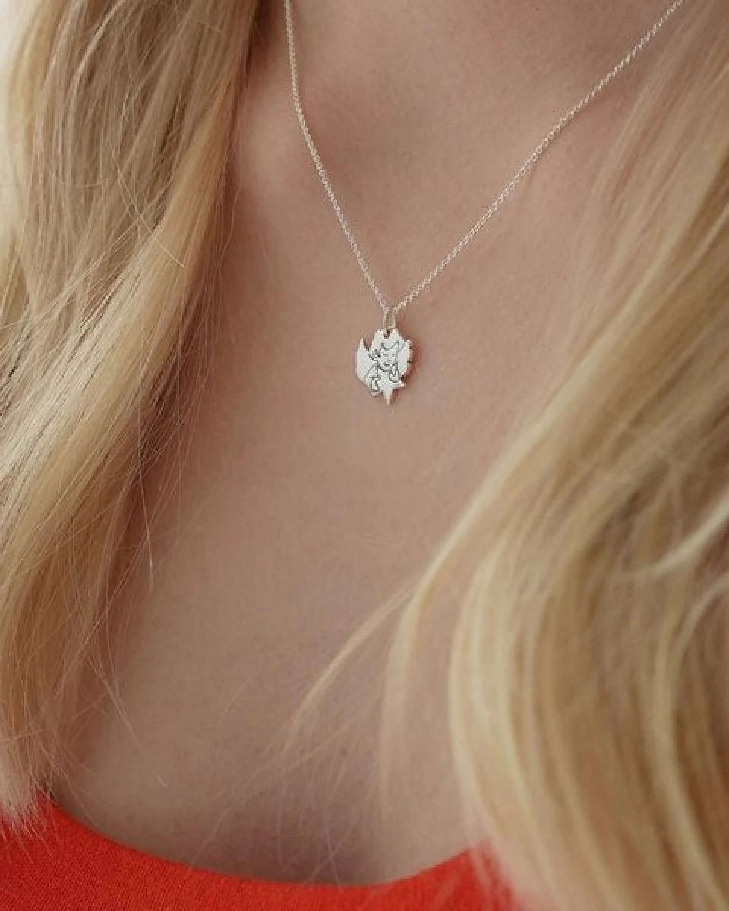 BELLYBIRD Jewellery Kinderkette - kleiner Schutzengel mit Stern, Anhänger/ Silber/ Silber vergoldet – Ansicht 4