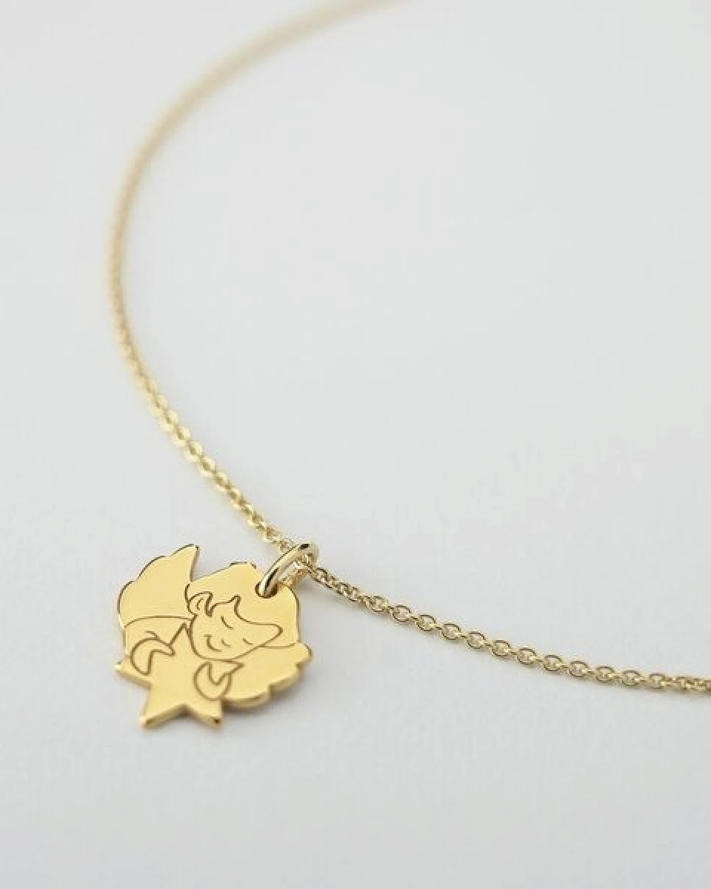 BELLYBIRD Jewellery Kinderkette - kleiner Schutzengel mit Stern, Anhänger/ Silber/ Silber vergoldet – Ansicht 2