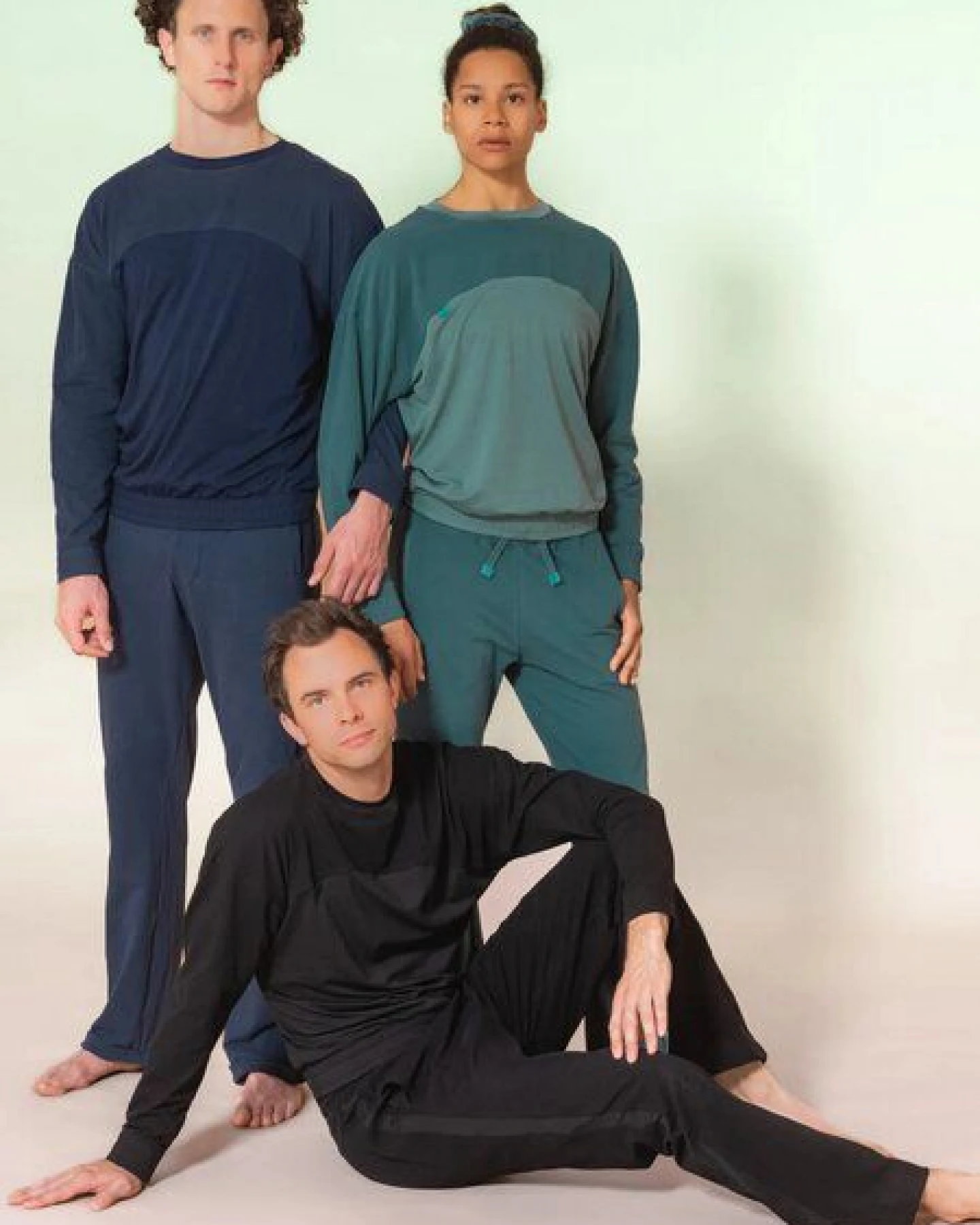nice to meet me Unisex Sweatshirt – Sweatshirt aus TENCEL Lyocell und Bio-Baumwolle – Ansicht 3