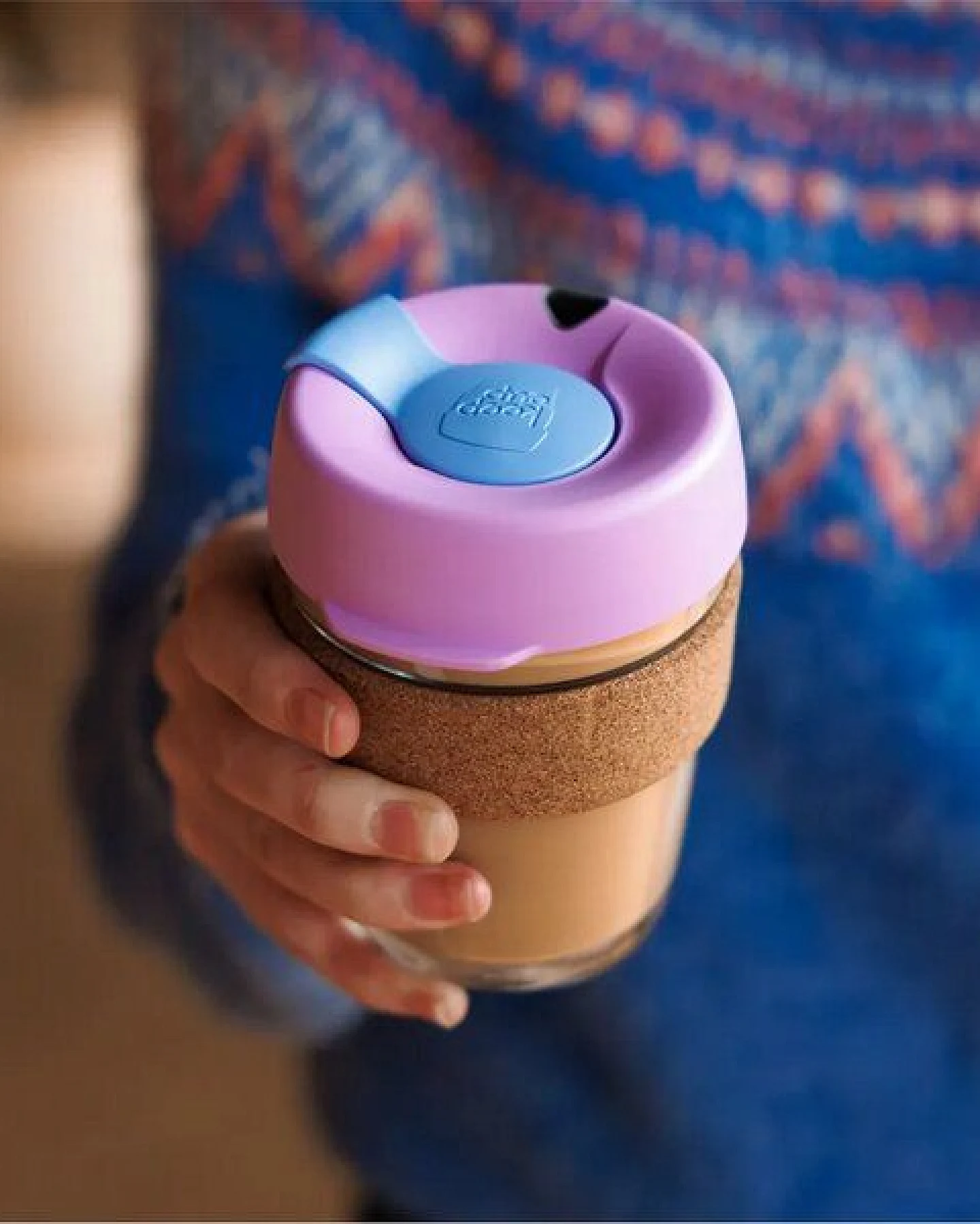 KeepCup Coffee to go Becher aus Glas mit Grifffläche aus Kork - Limited Edition - Small 227ml – Ansicht 2