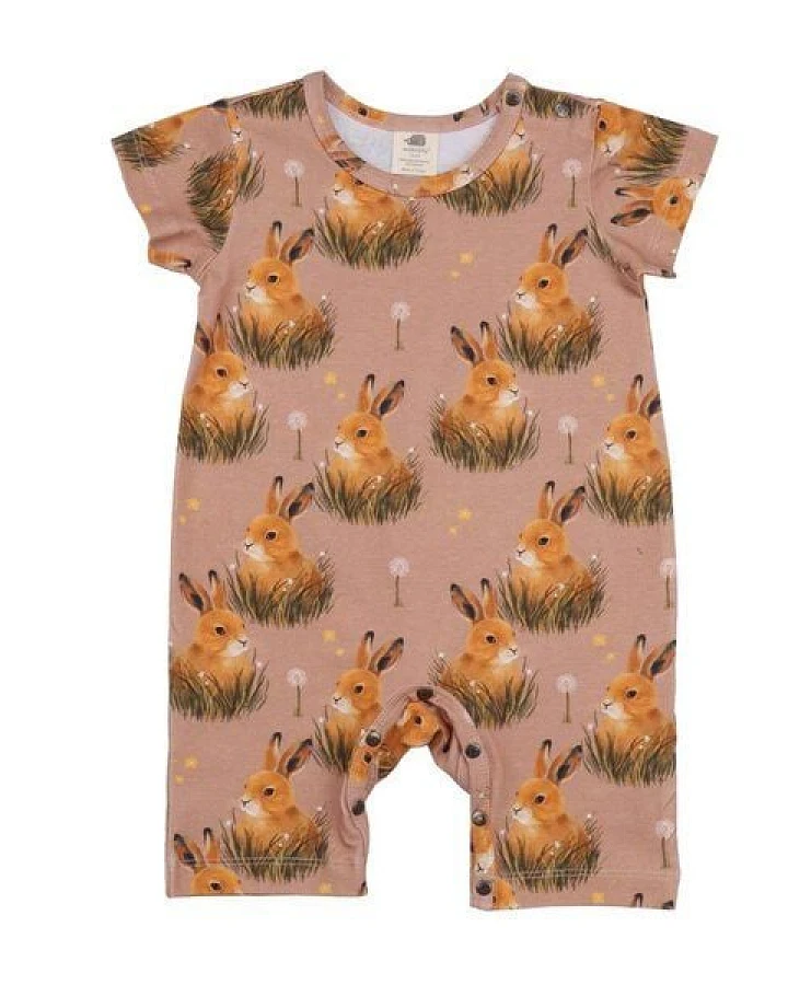 Baby Kurzarm-Strampler GOTS zertifiziert – Bio-Baumwolle, Altrosa mit Hasenmotiv, weich & bequem, alltagstauglich