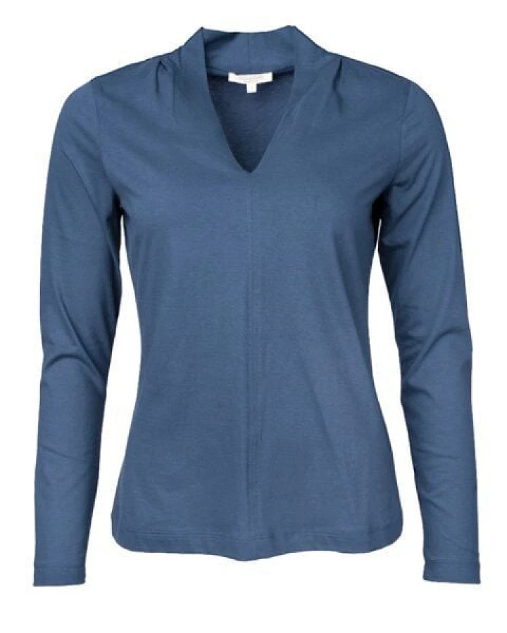 Blau