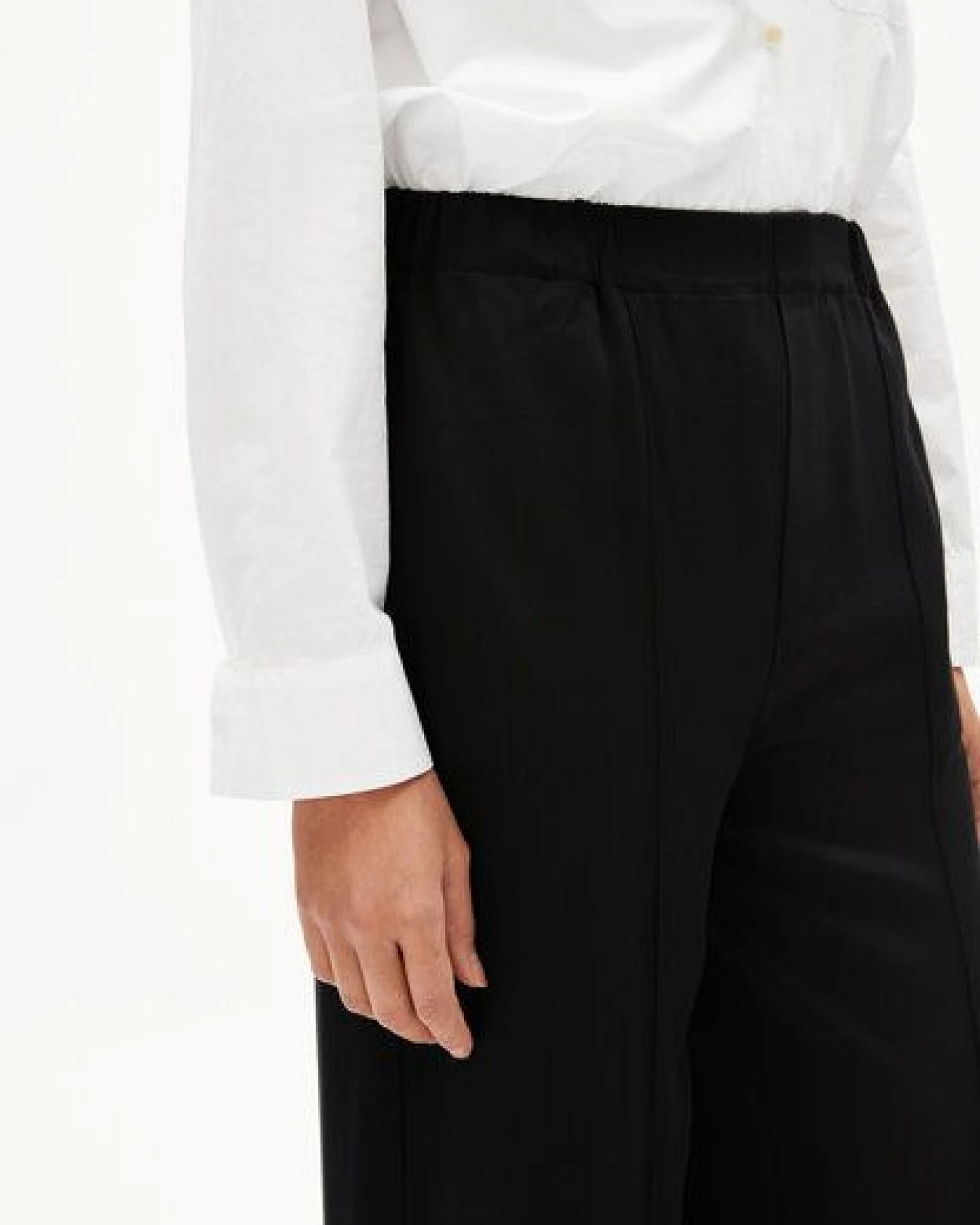 ARMEDANGELS JONVAALIE Damen Webhose aus LENZING ECOVERO Viskose – Ansicht 3