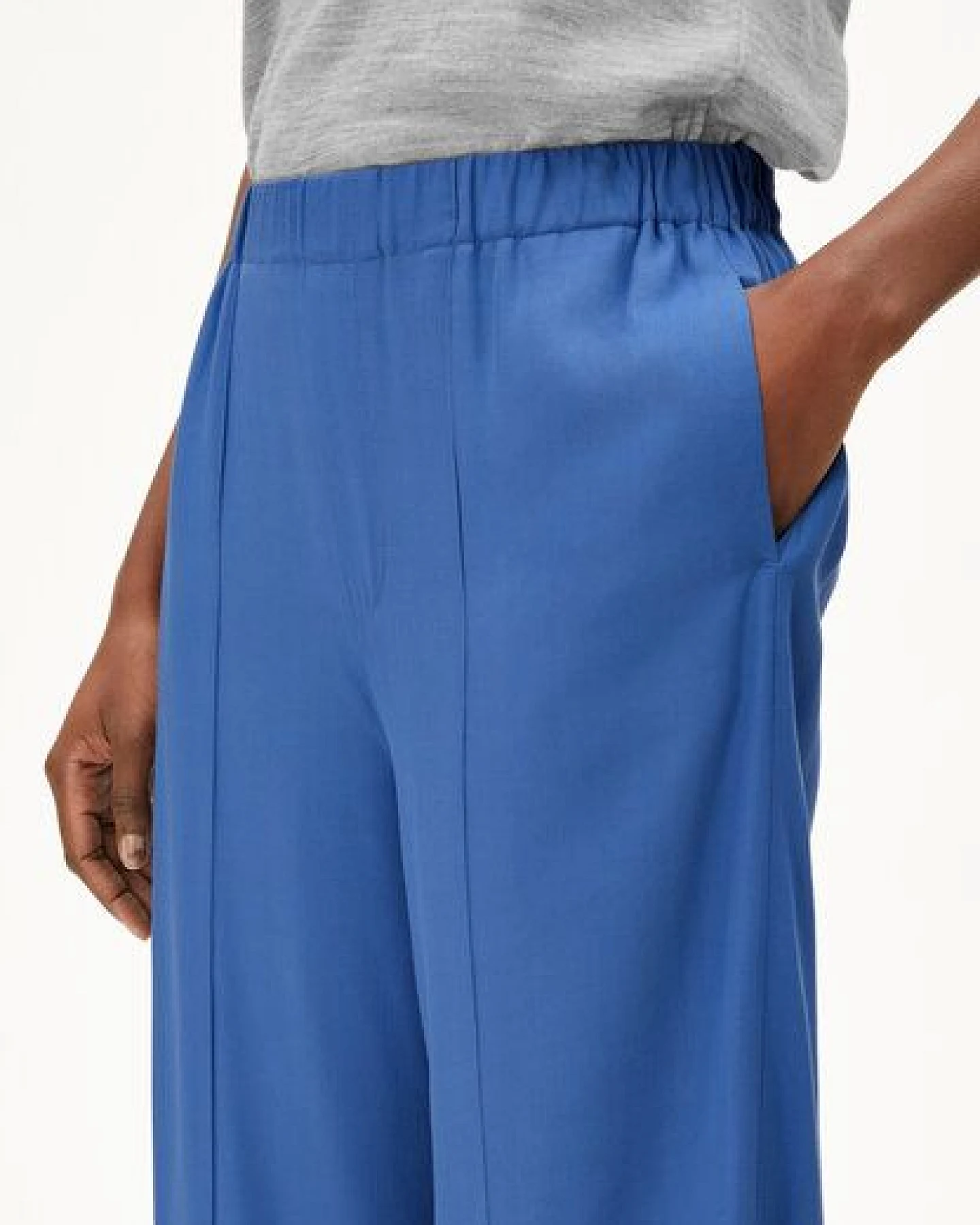 ARMEDANGELS JONVAALIE Damen Webhose aus LENZING ECOVERO Viskose – Ansicht 3