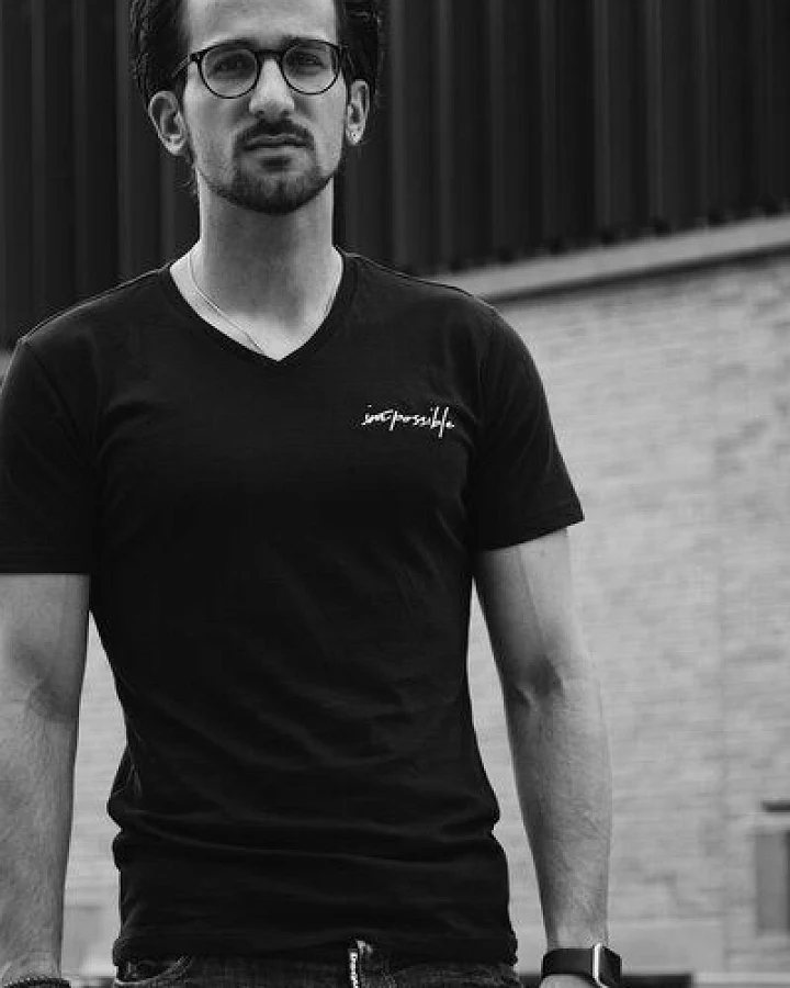 noemvri fashion label Shirt Flitzpiepe