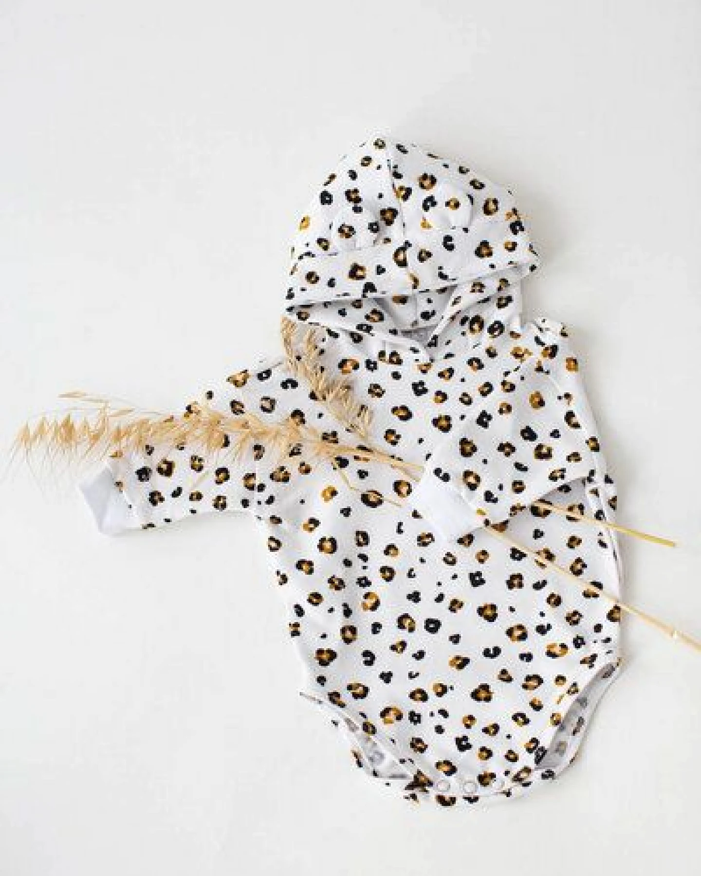 Baby Hoodie *Leopard weiß* Bio Baumwolle – Ansicht 4