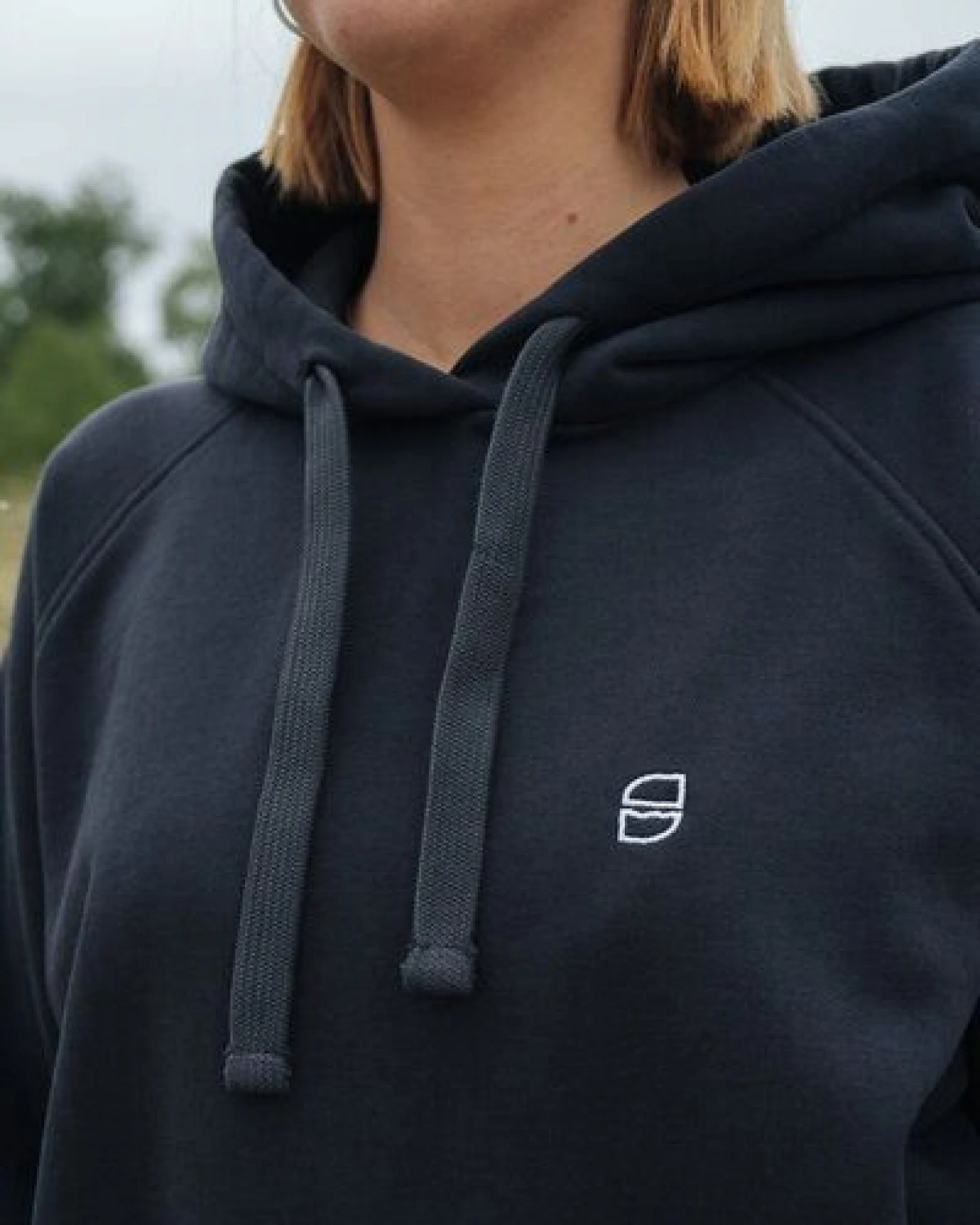 SANNA – Hoodie (Damen) aus 100% Bio-Baumwolle (GOTS) von SALZWASSER – Ansicht 3