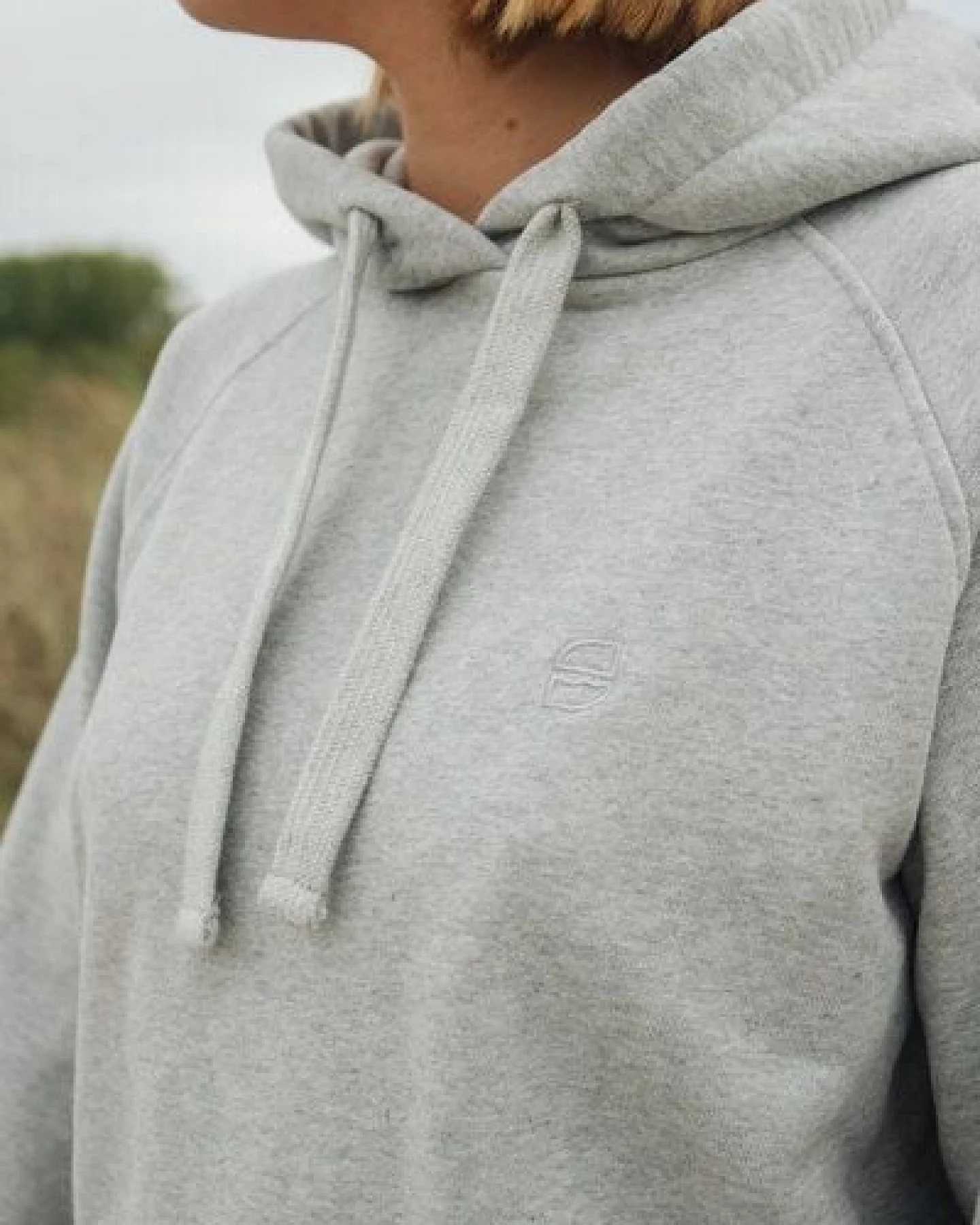 SANNA – Hoodie (Damen) aus 100% Bio-Baumwolle (GOTS) von SALZWASSER – Ansicht 3