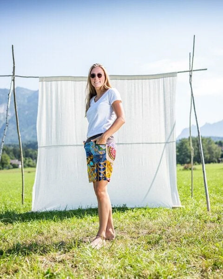 JUAdesign Sommer Short - SLIM-SHORT Damen, leuchtend, lässig, luftig