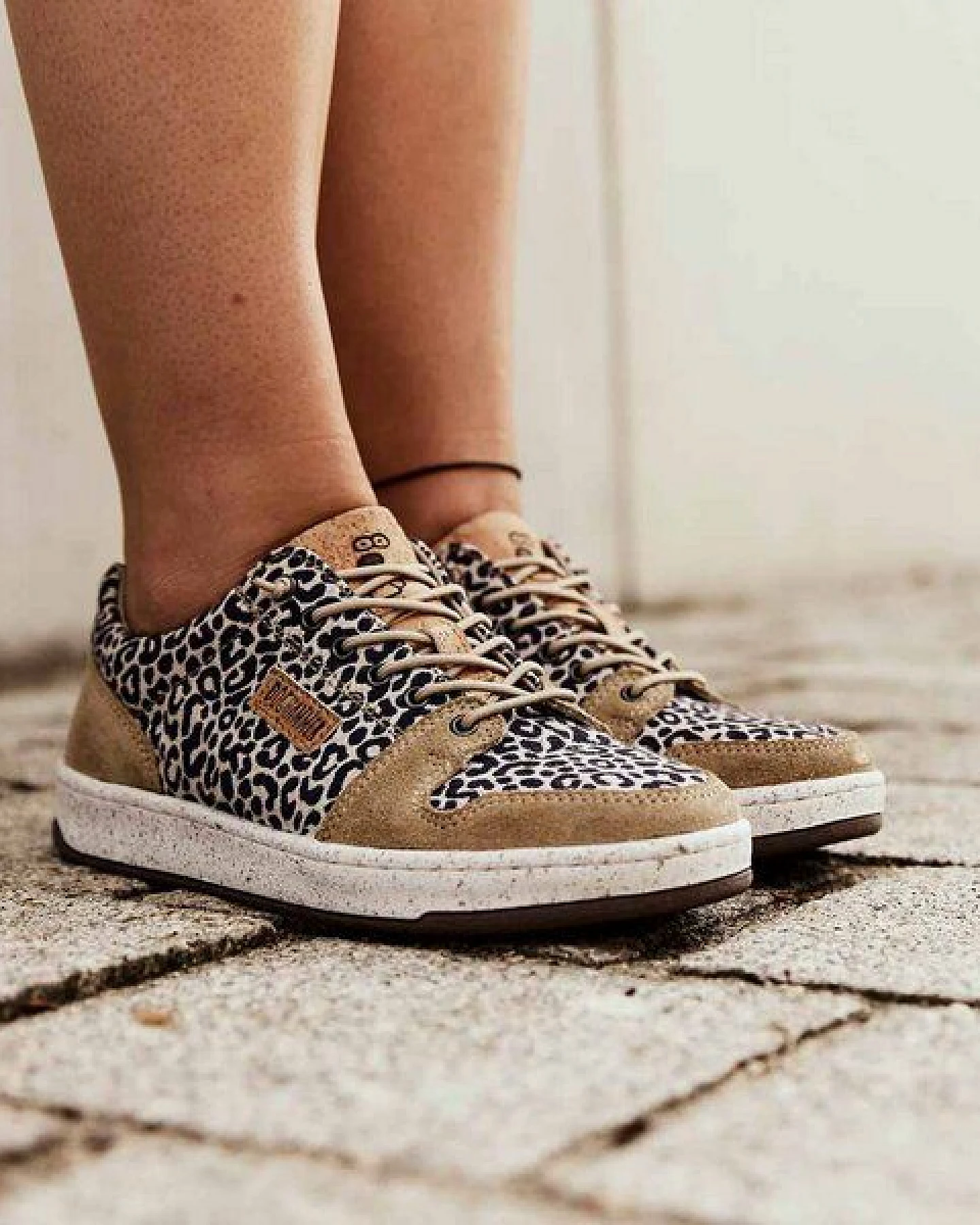 Doghammer Nachhaltiger Sneaker Damen - Textile Commuter Leo – Ansicht 4
