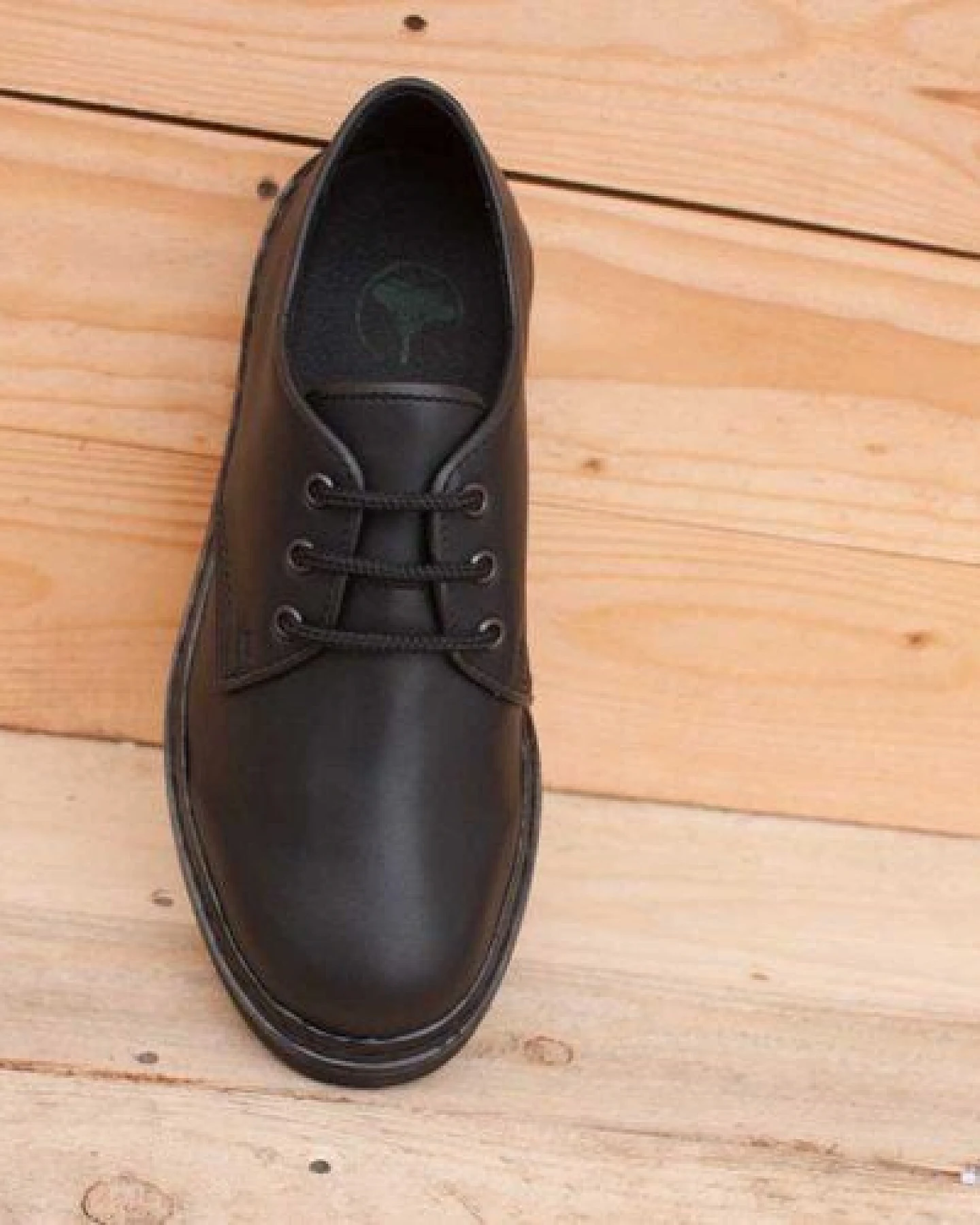 Shoezuu vegane 3 Loch Halbschuhe schwarz – Ansicht 3