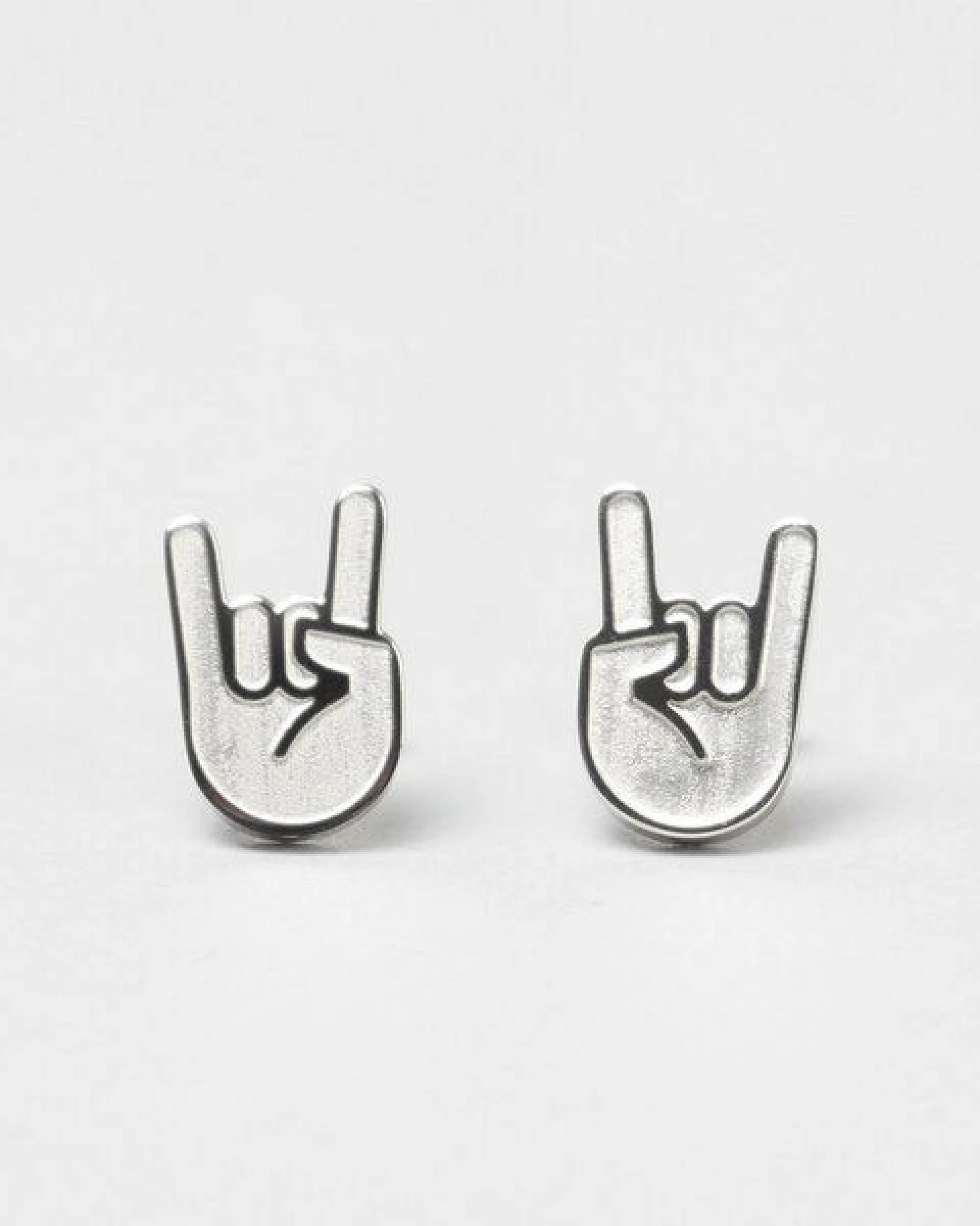 Fyngers Ohrstecker aus chirurgischen Edelstahl hochglanzpoliert - Modell ROCK´n´ROLL – Ansicht 2
