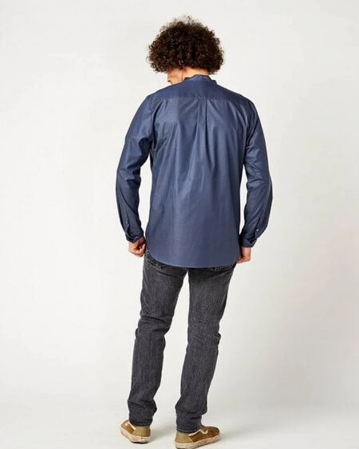 Blau