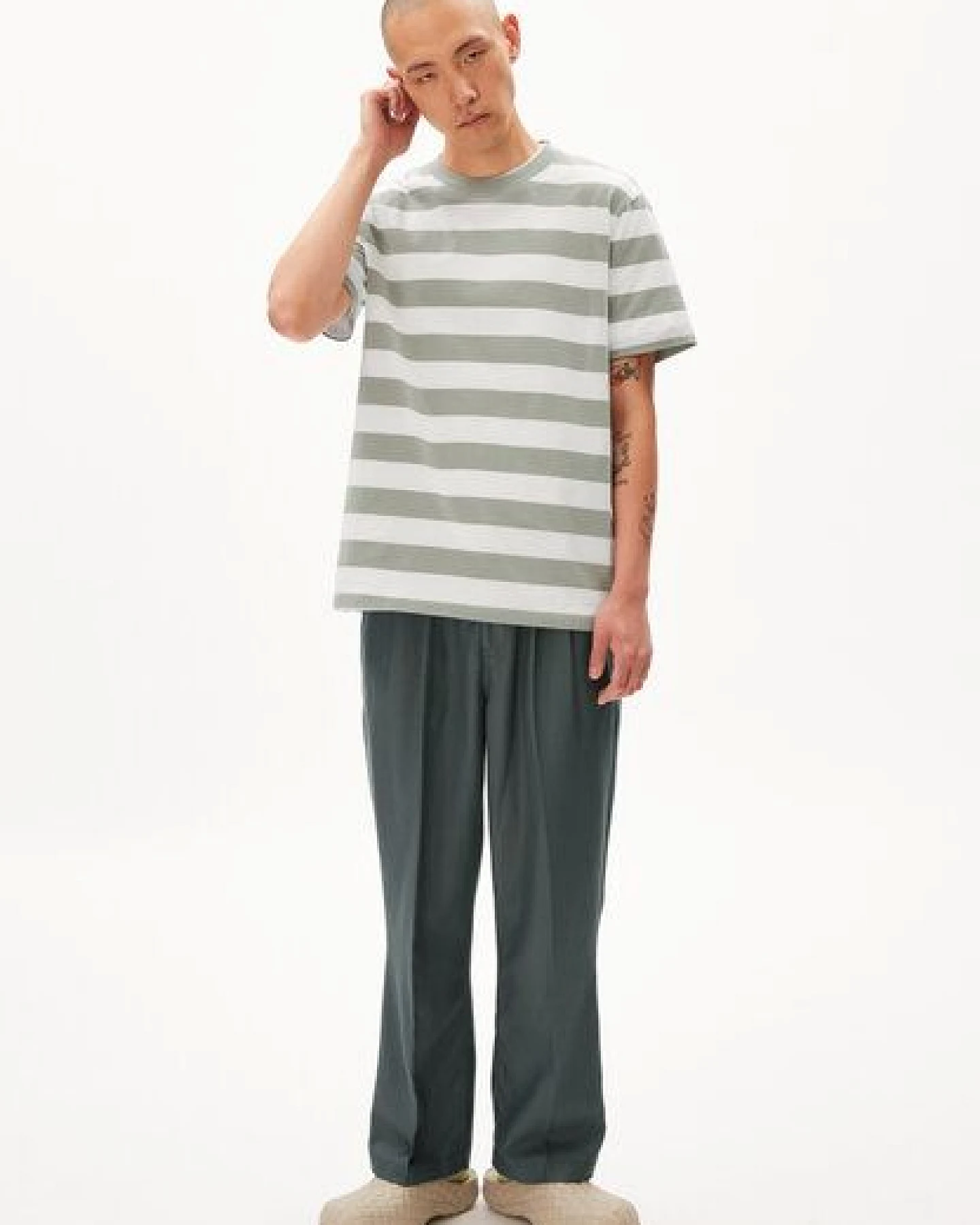ARMEDANGELS BAHAAR STRIPES - Herren T-Shirt Relaxed Fit aus Bio-Baumwolle – Ansicht 4