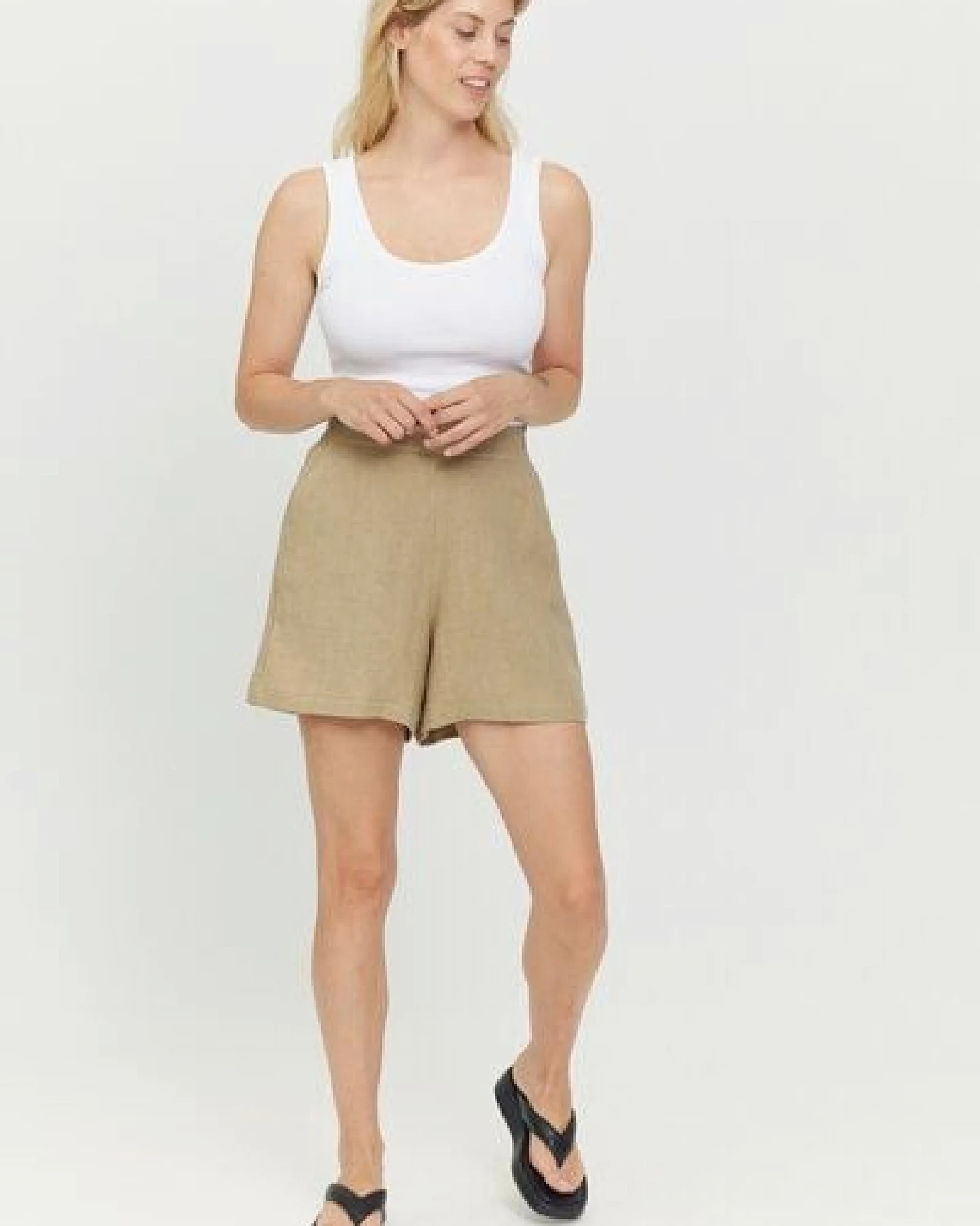Mazine Kurze Hose - Pinki Shorts - aus Leinen – Ansicht 2