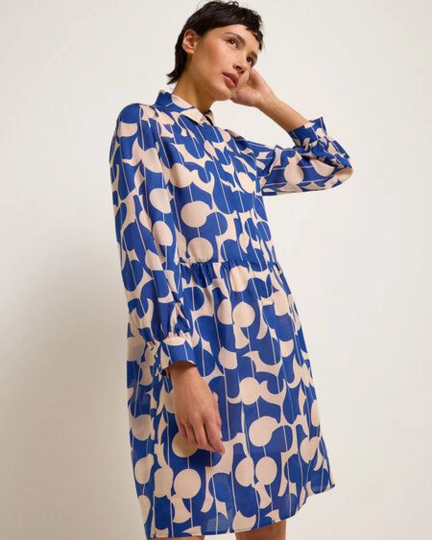 LANIUS Hemdblusenkleid Print Graphic Dots aus TENCEL Lyocell – Ansicht 2