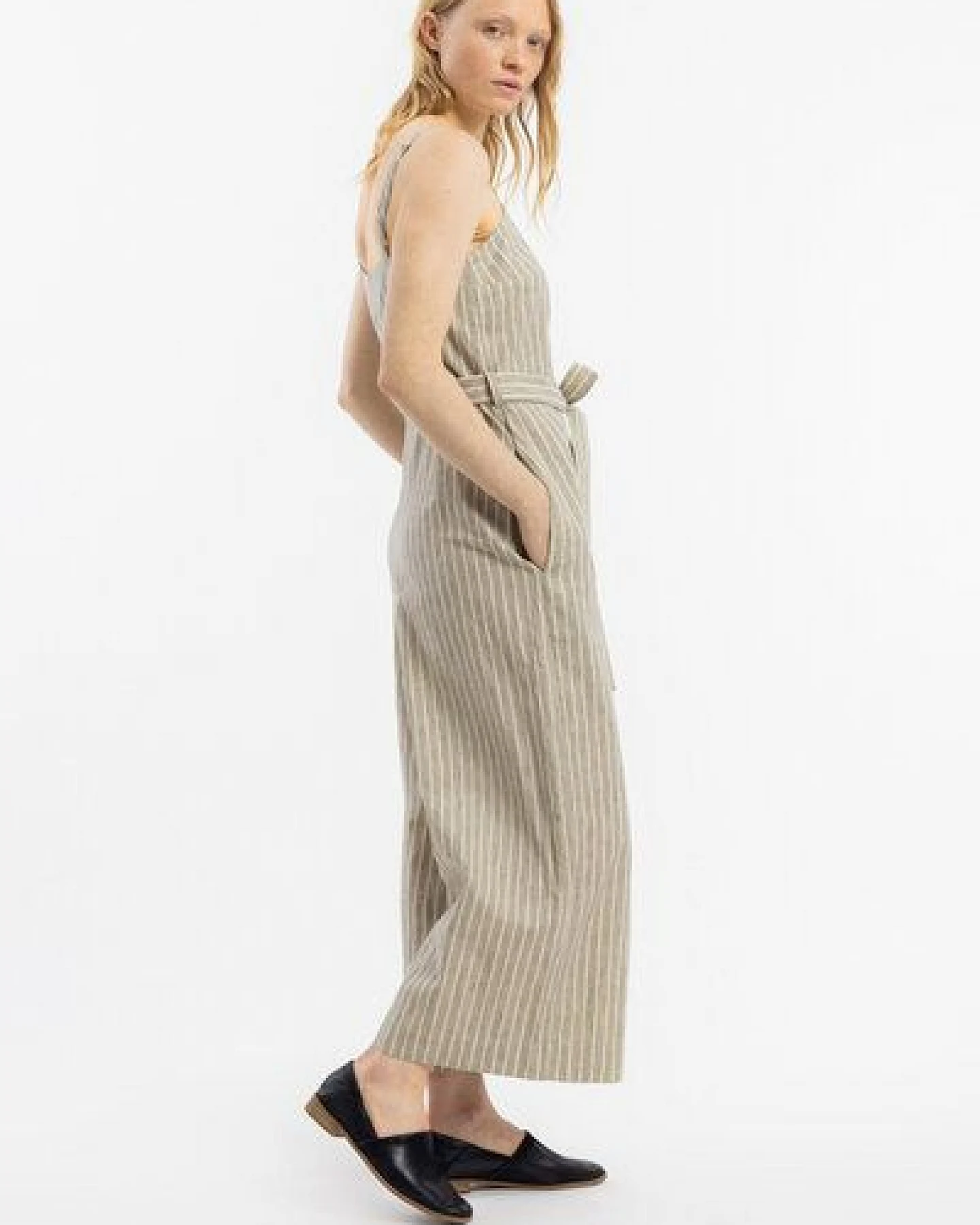 Rotholz Relaxed Jumpsuit Linen Blend – Ansicht 2