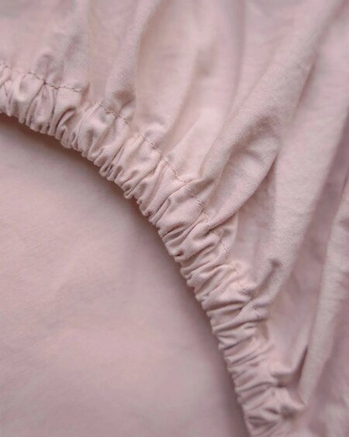 erlich textil Cotton Select Spannbettlaken aus Baumwolle (aus Umstellung auf biologischen Anbau), made in Europe – Ansicht 2
