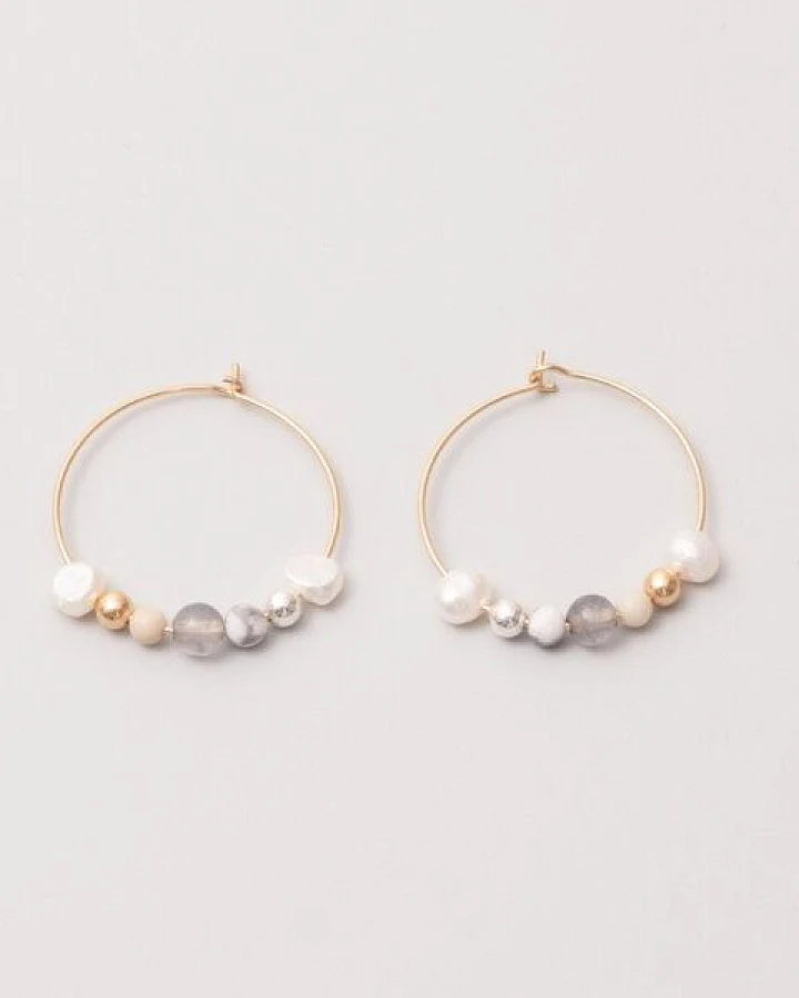 fejn jewelry Ohrringe 'winter pearl' mit Süsswasserperlen und Halbedelsteinen