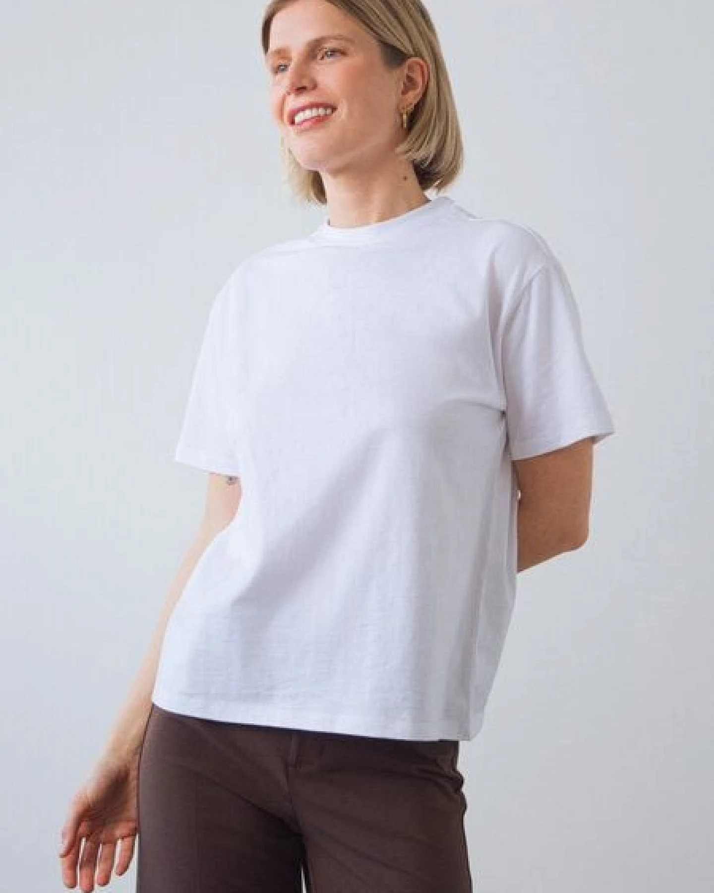 Honest Basics Damen Oversized T-Shirt aus Bio- und recycelter Baumwolle – Ansicht 2