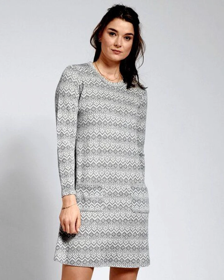 Kokon Zwo Strickkleid mit Taschen 60% Merinowolle (kbT)