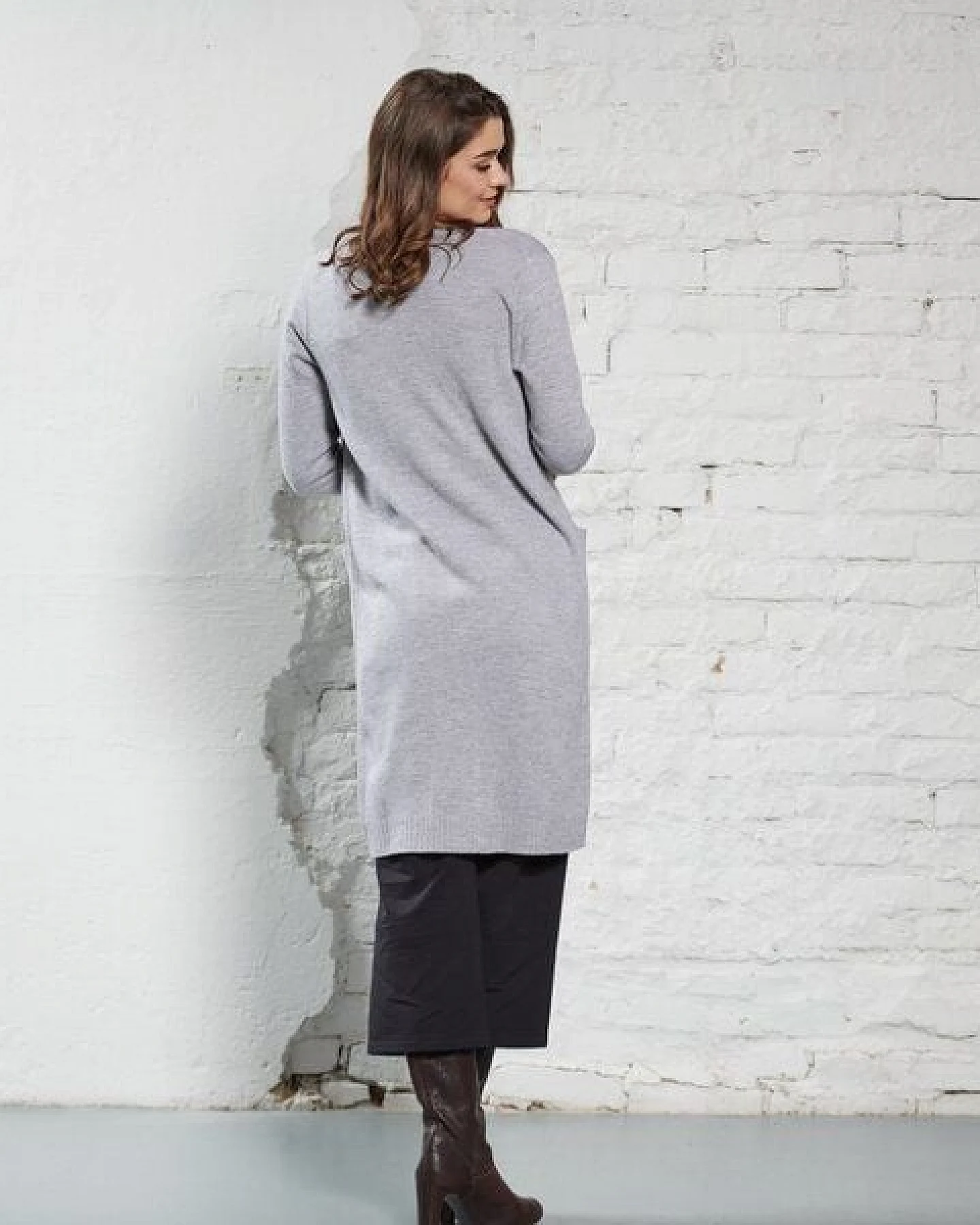 Kokon Zwo Lange Strickjacke 100% Merinowolle (ÖKO TEX) – Ansicht 2