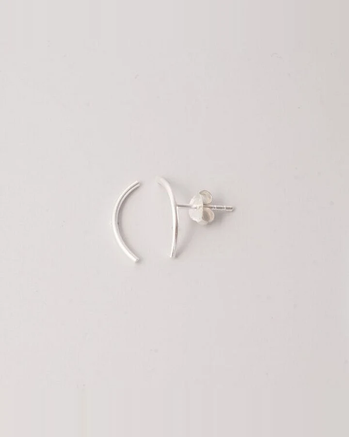 fejn jewelry Ohrstecker 'curved' mit Halbkreis