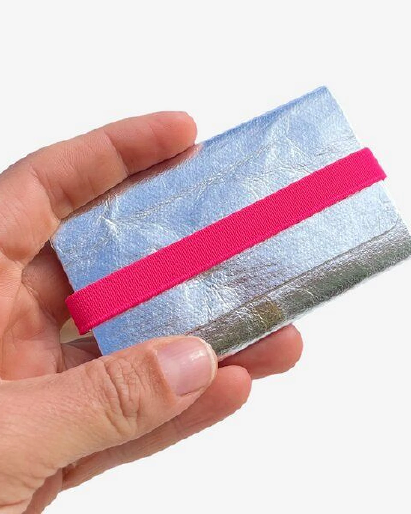 ANDERS & KOMISCH Kartenetui mit Münzfach in Silber - Slim Wallet - A&K TINY – Ansicht 4