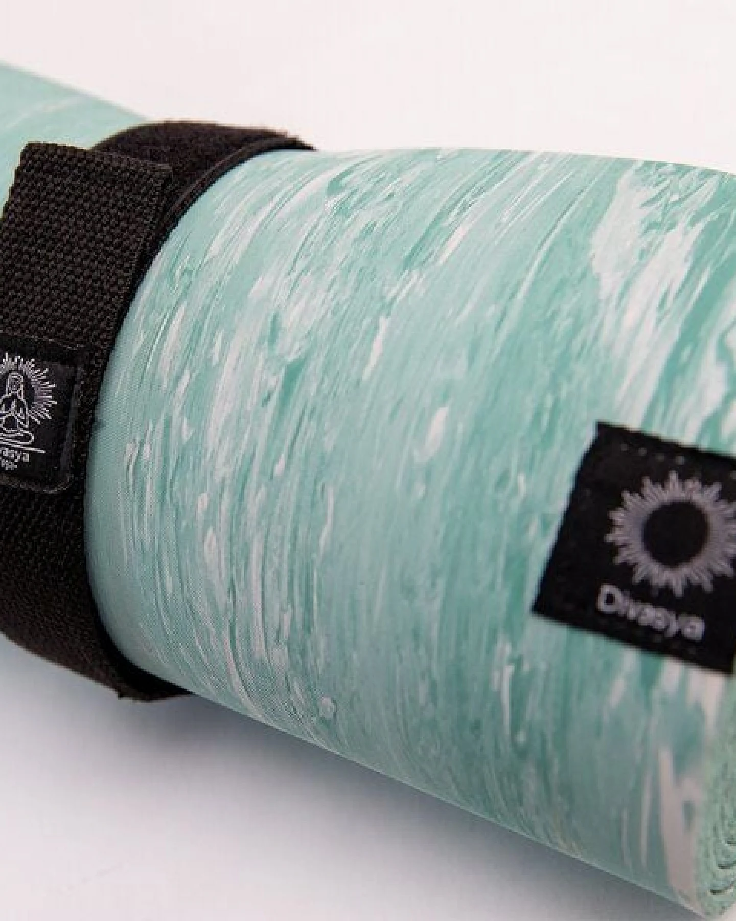 Divasya Yogamatte "Pure" aus Naturkautschuk mit Schutzhülle & Tragegurt – Ansicht 4