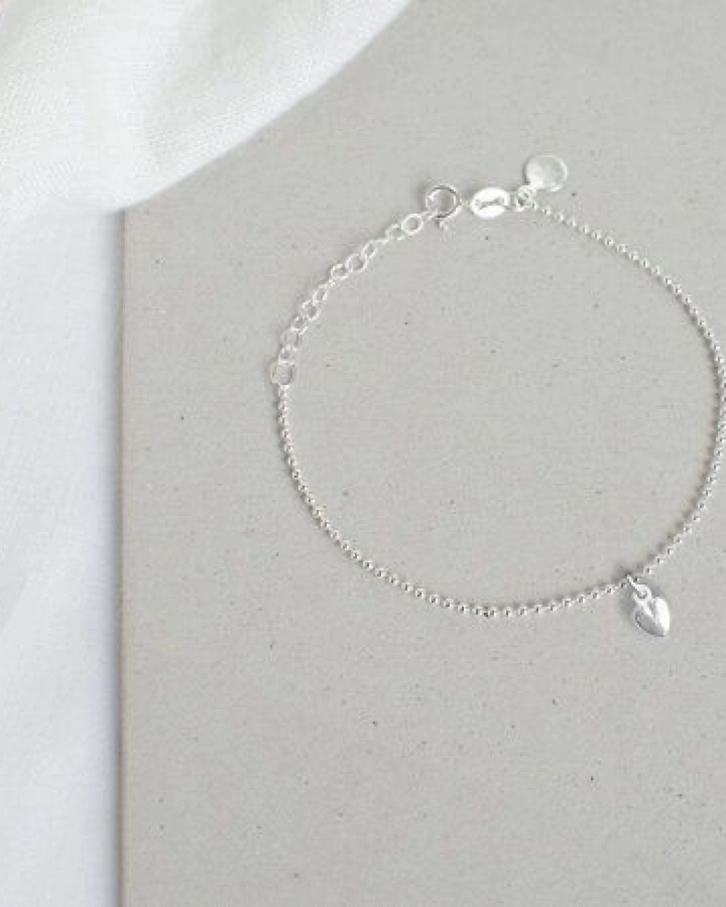 renna deluxe Armband mit Herz Anhänger – Ansicht 2
