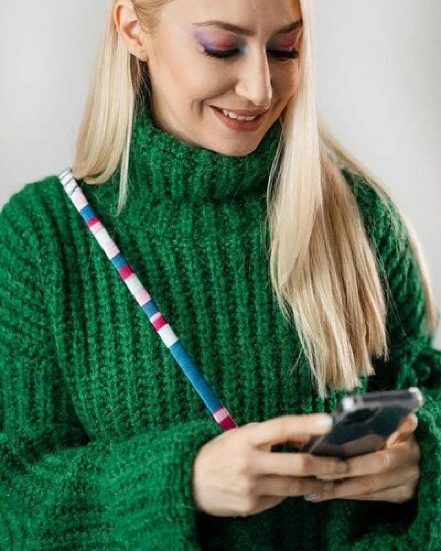 VORSON Handgemacht BioStyle Handy- & Taschengurt – Farbenfrohe Eleganz – Ansicht 4