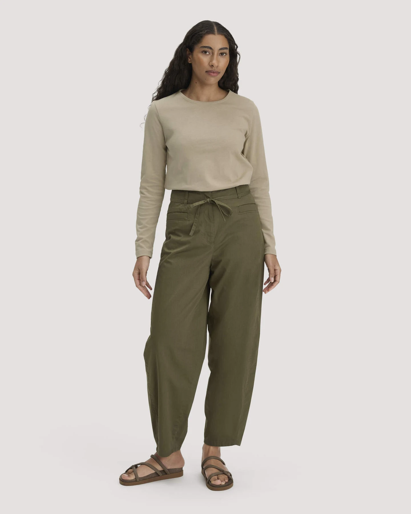 hessnatur Damen Heavy Shirt Relaxed aus Bio-Baumwolle - beige - Größe 34 – Ansicht 2