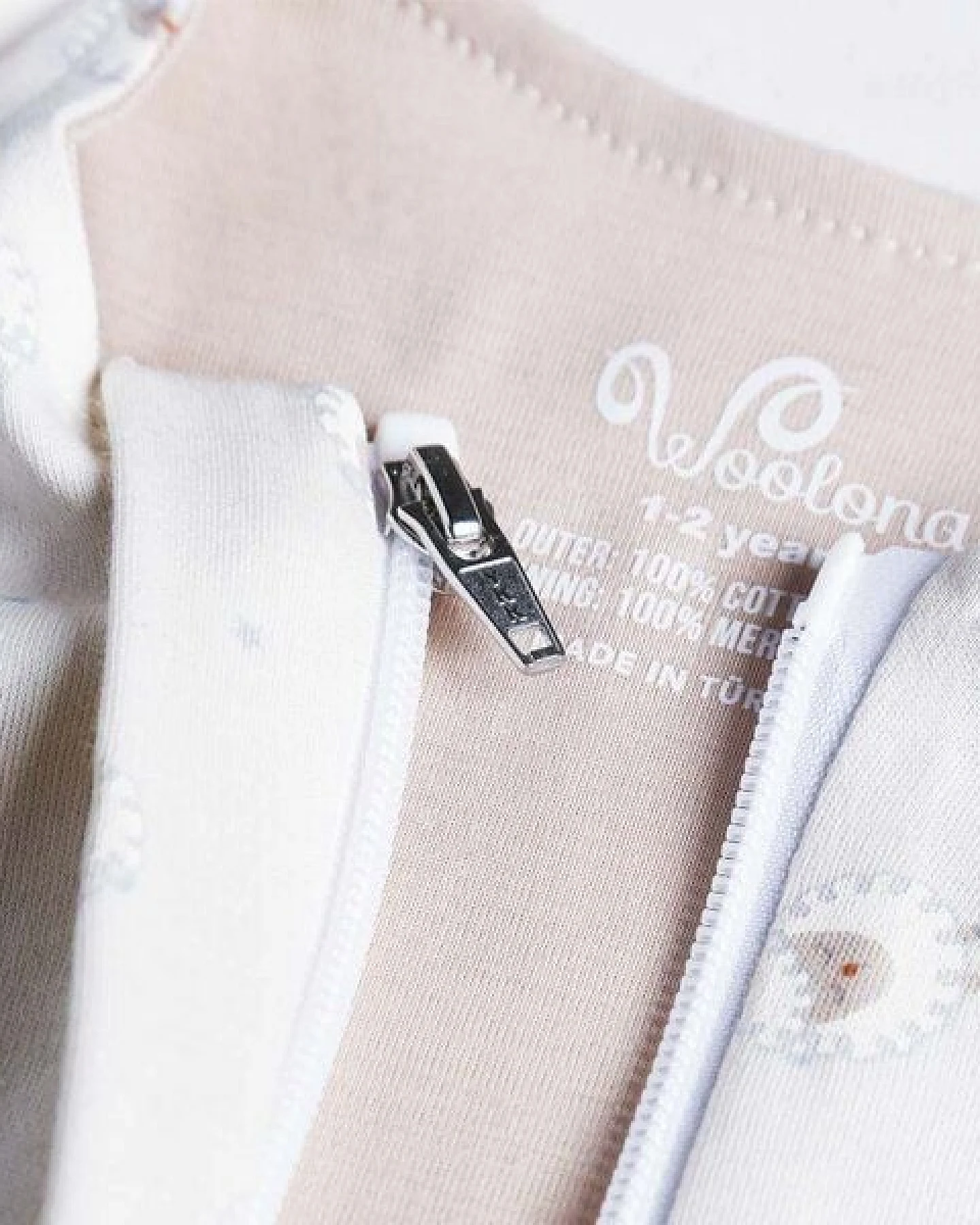 Woolona Schlafsack mit Füßen - 100% Merinowolle - Schäfchen – Ansicht 3