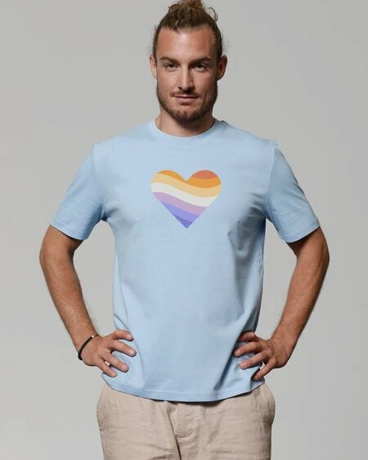 watapparel T-Shirt Unisex Rainbow Heart