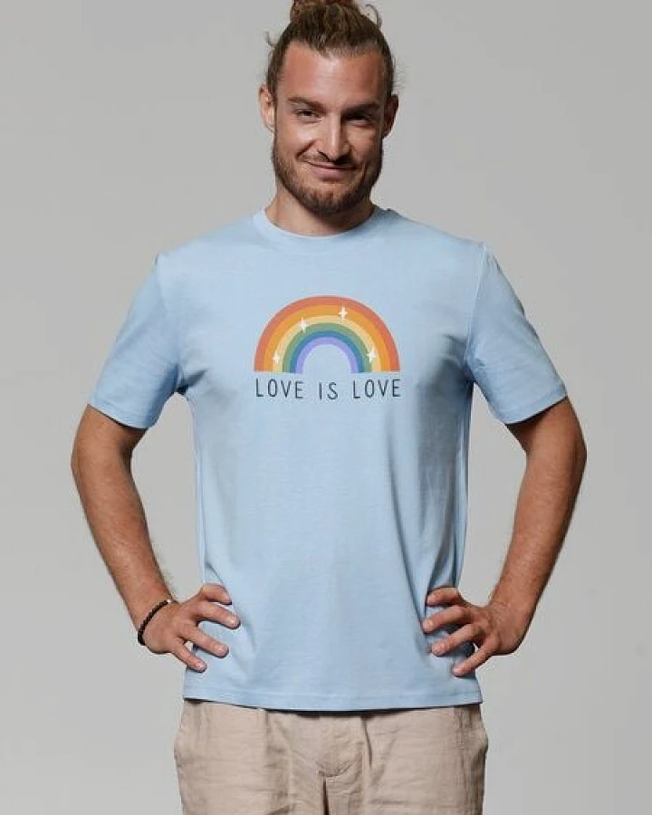 watapparel T-Shirt Unisex Love is Love