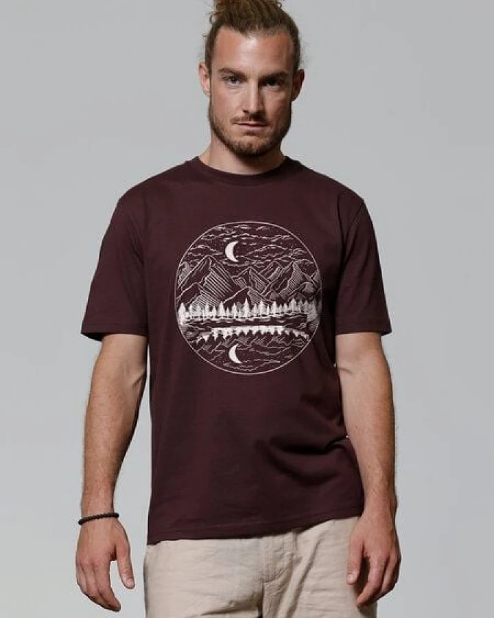 watapparel T-Shirt Unisex Mountains by night