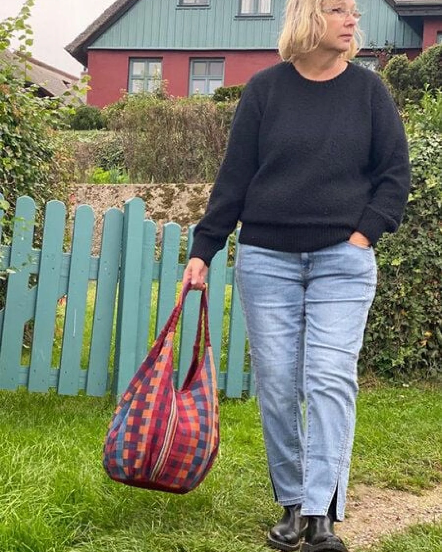 Dragolina Ballontasche Nomad aus Webstoff der Pwo Karen – Ansicht 4